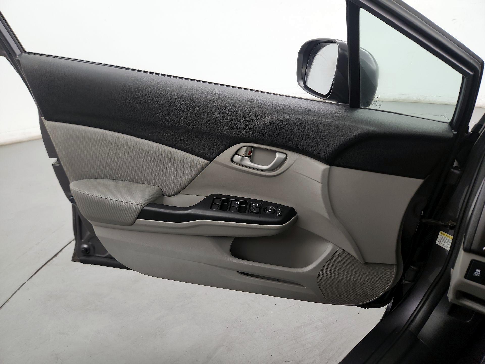 Thumbnail: 2015 Honda Civic - 10