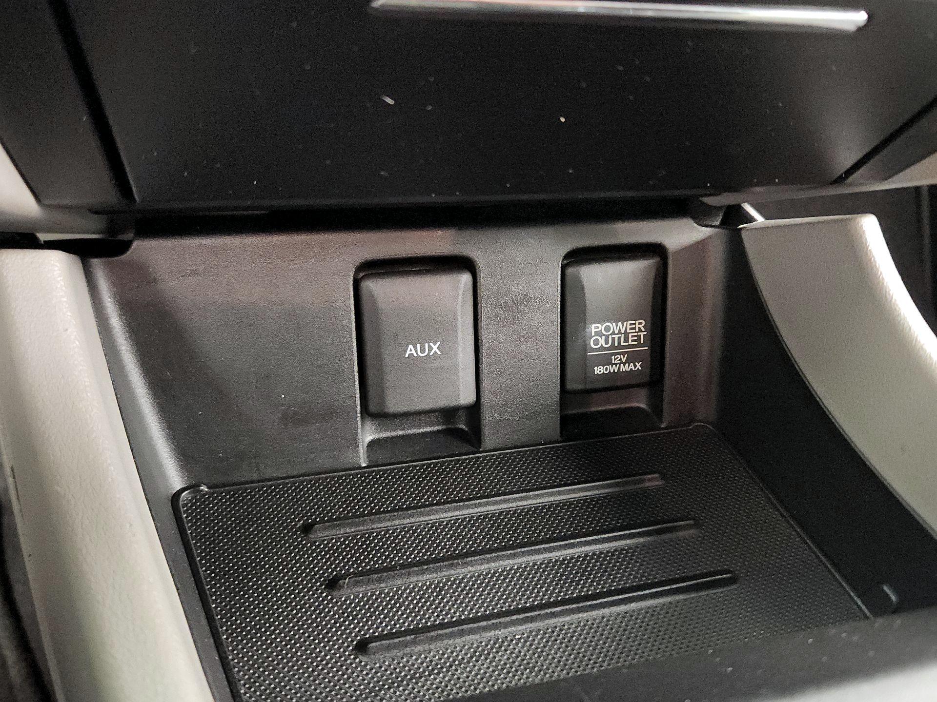 Thumbnail: 2015 Honda Civic - 16