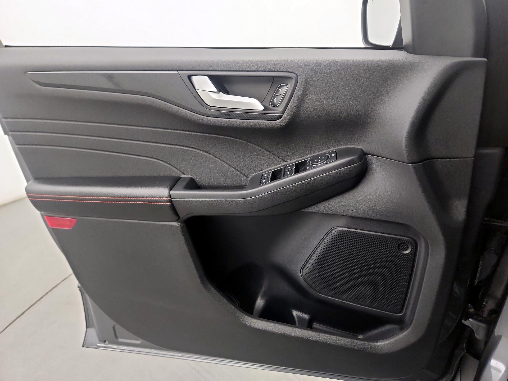 Thumbnail: 2023 Ford Escape - 10