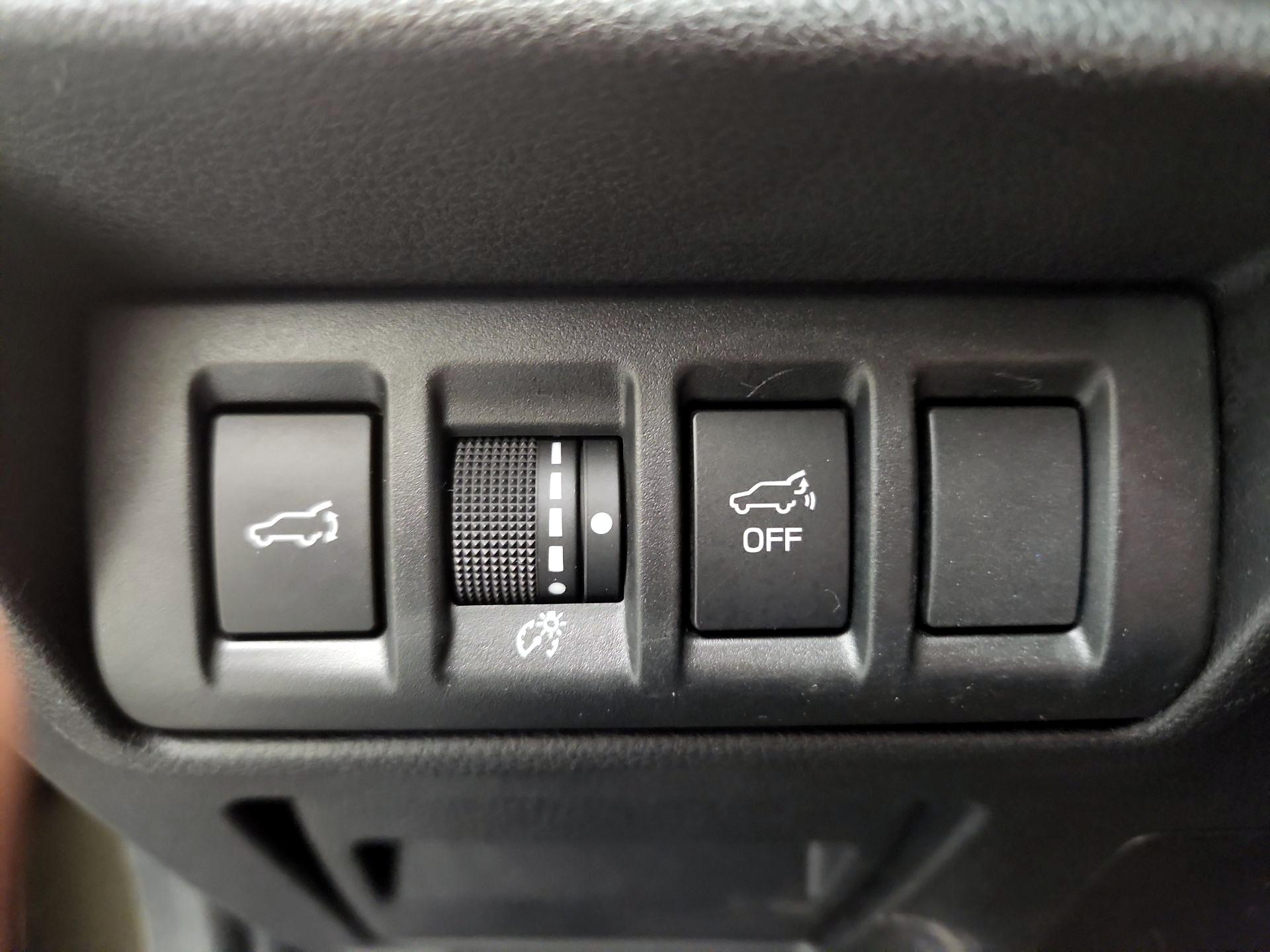 Thumbnail: 2020 Subaru Outback - 11