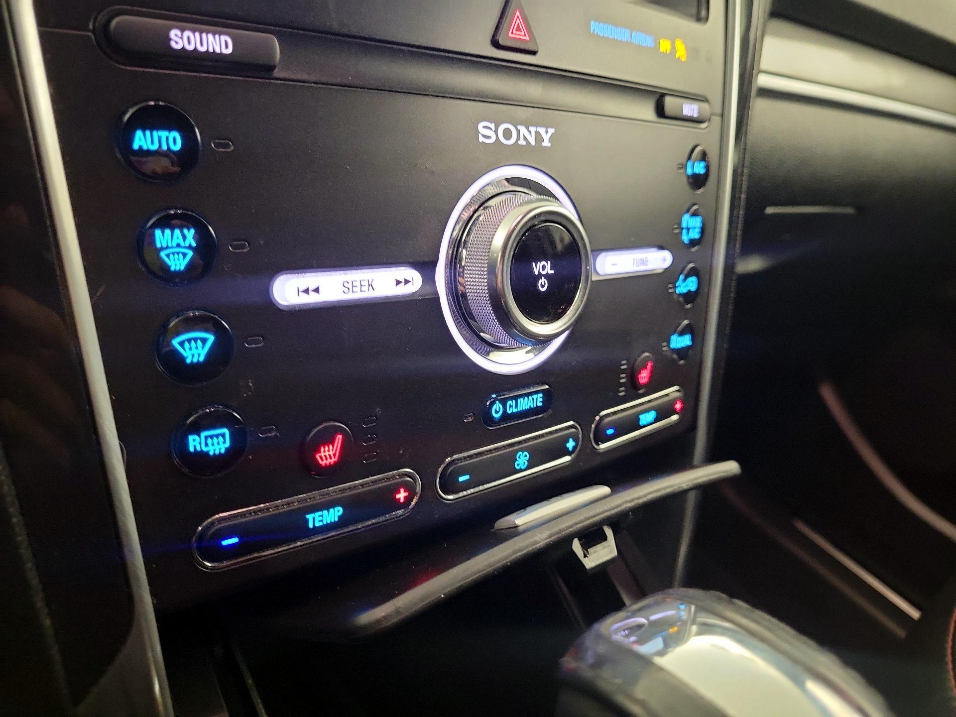 Thumbnail: 2019 Ford Explorer - 15