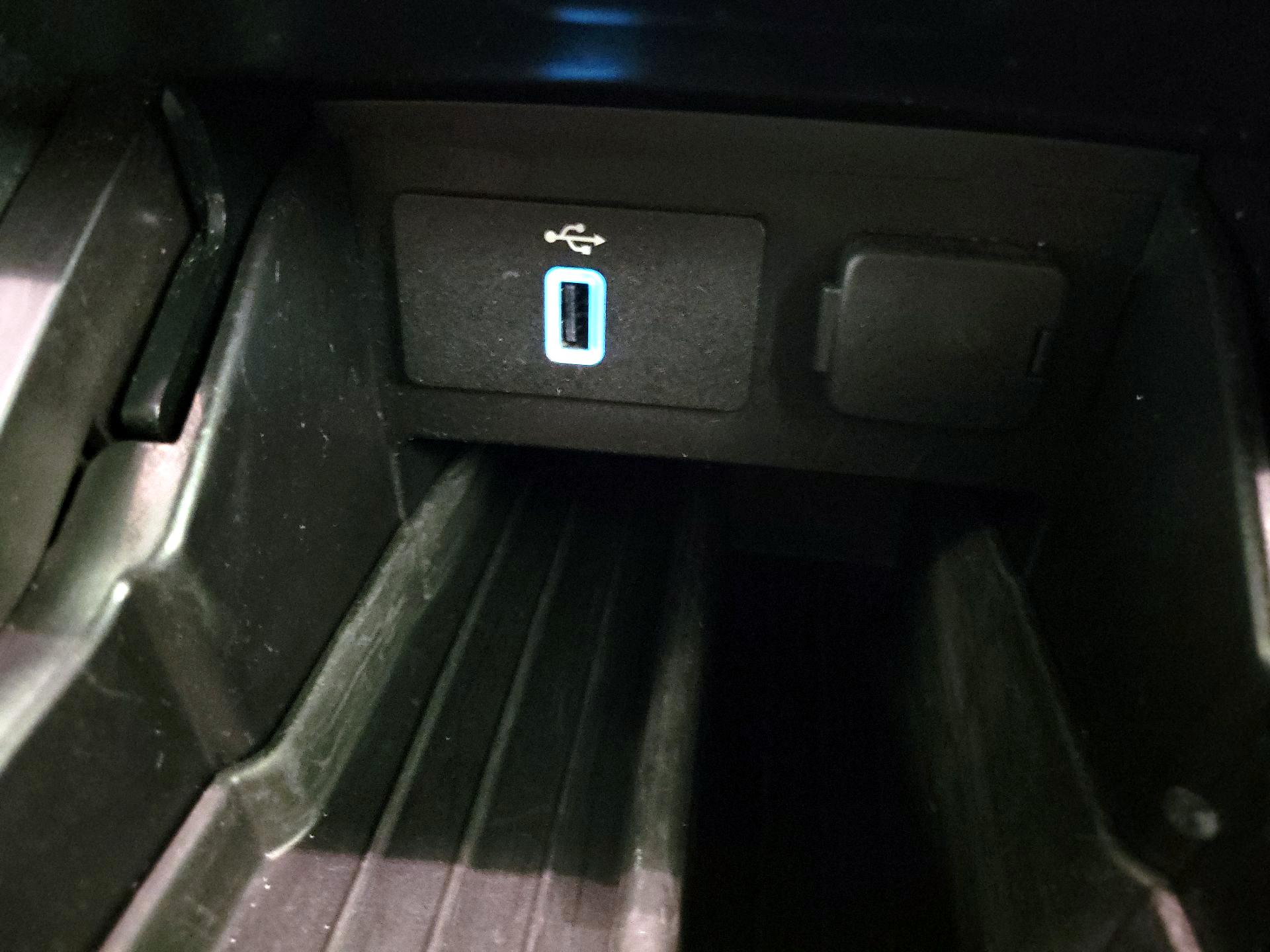 Thumbnail: 2019 Ford Explorer - 17