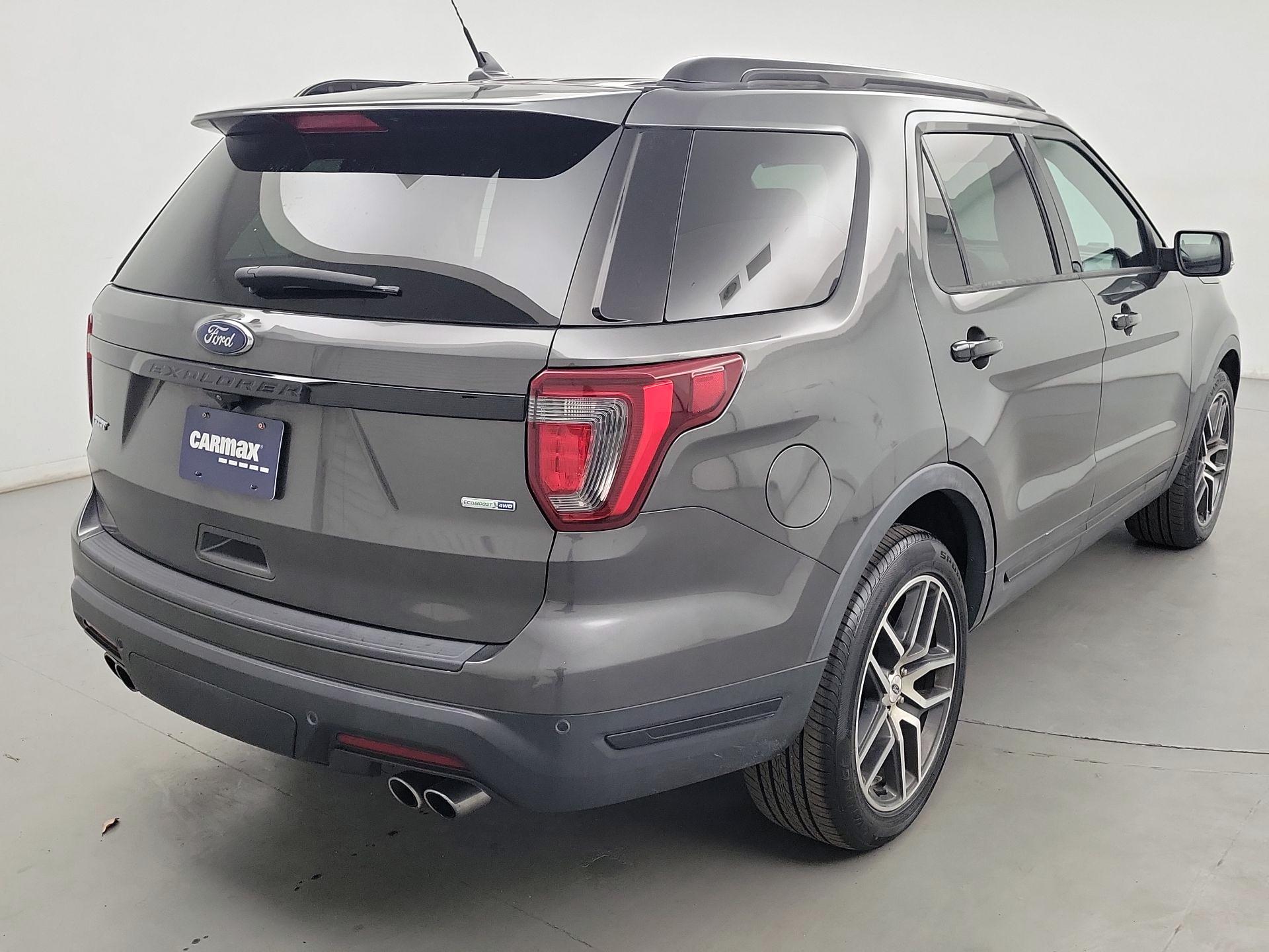 Thumbnail: 2019 Ford Explorer - 5