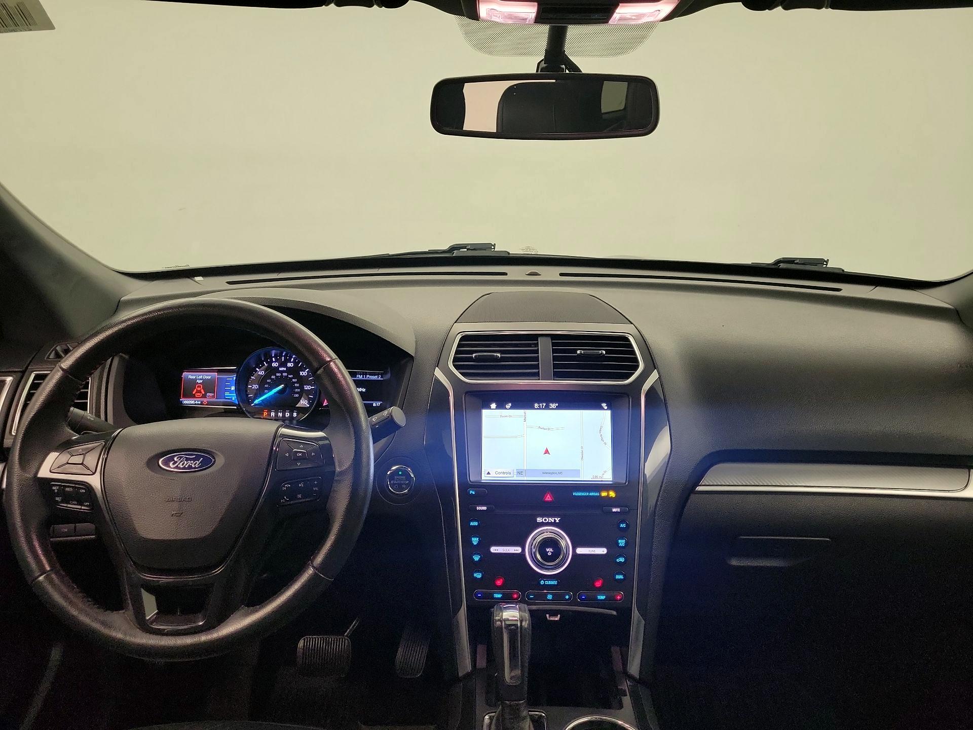 Thumbnail: 2019 Ford Explorer - 8