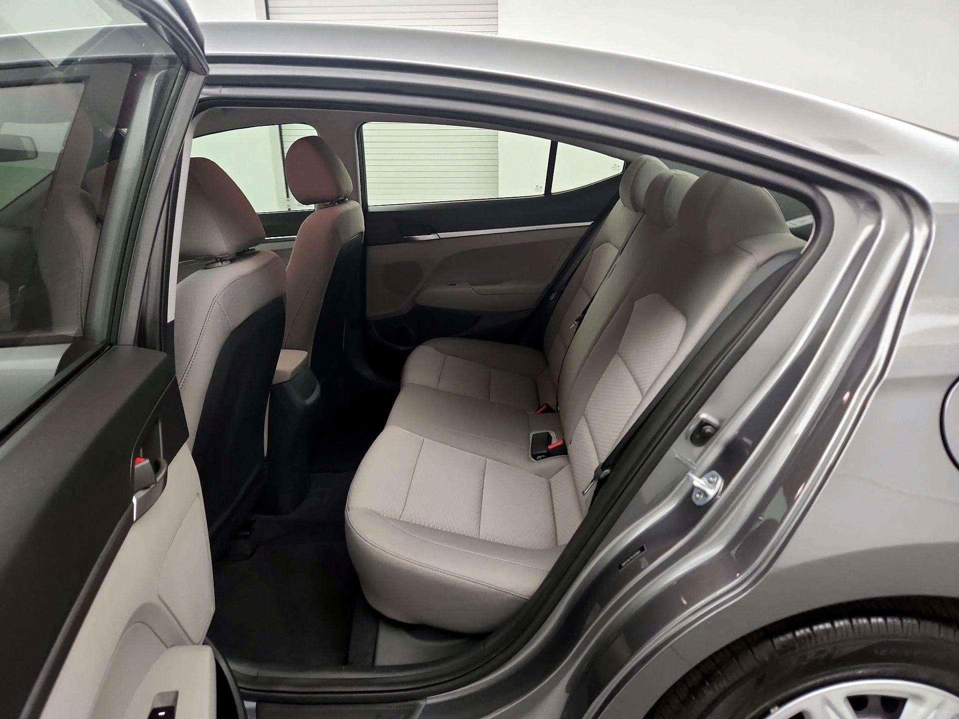 Thumbnail: 2020 Hyundai Elantra - 17