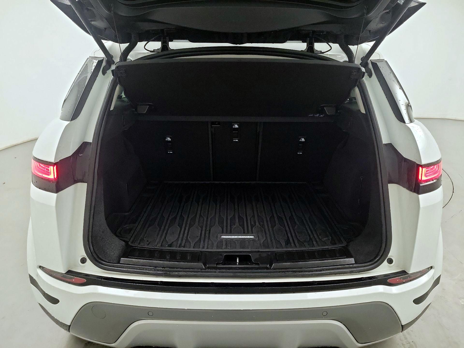 Thumbnail: 2020 Land Rover Range Rover Evoque - 20