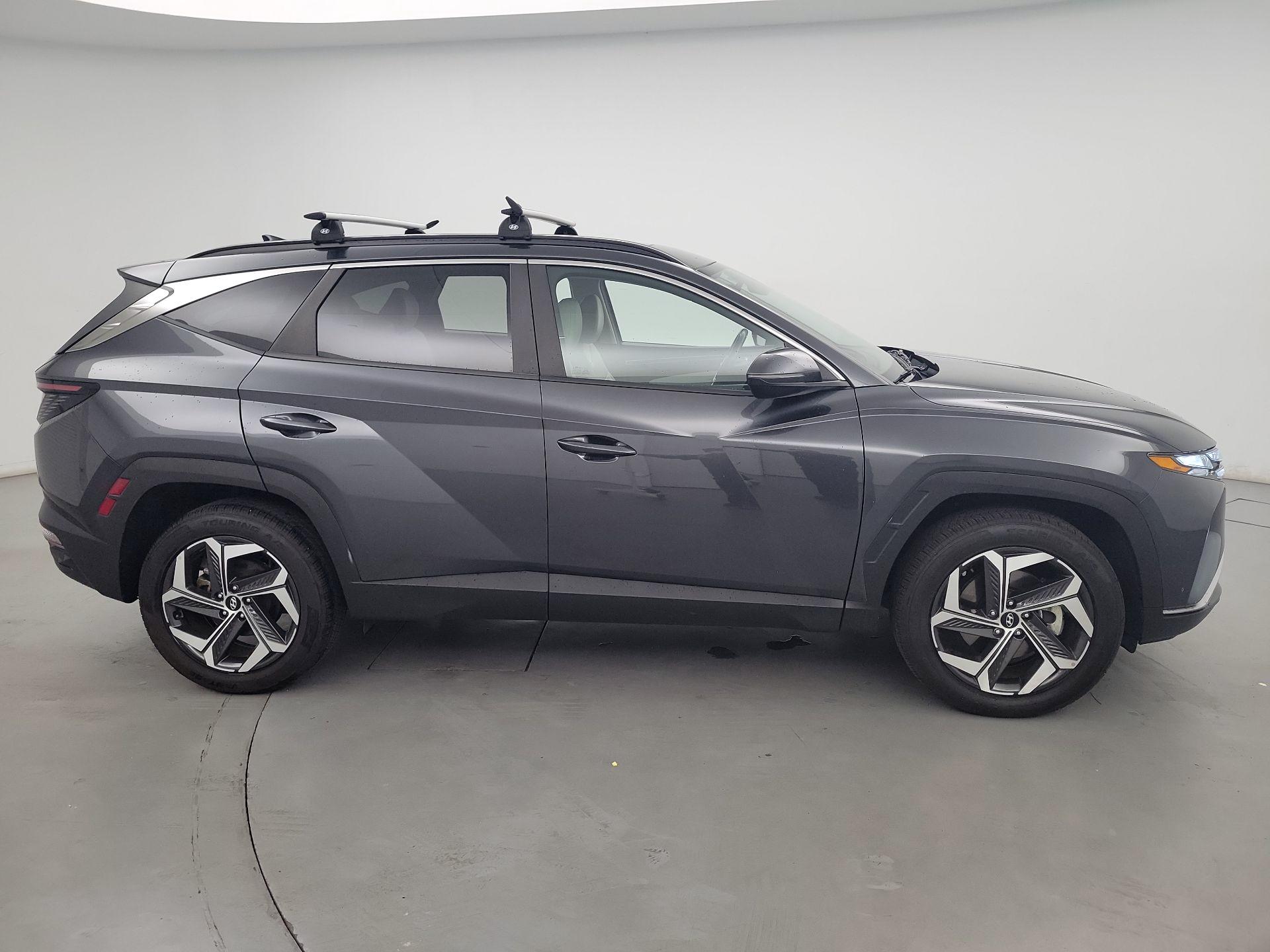 Thumbnail: 2022 Hyundai Tucson - 4