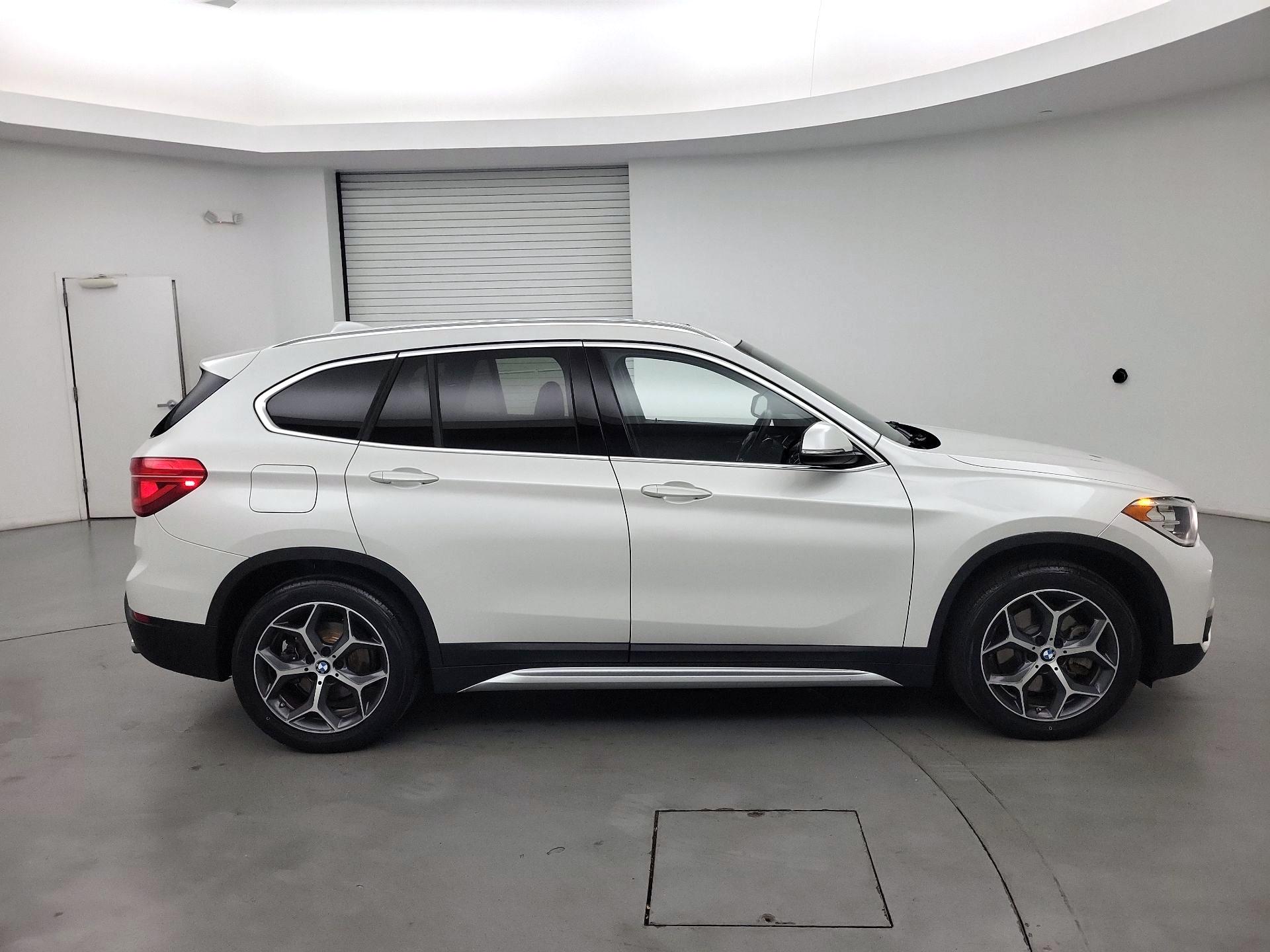 Thumbnail: 2019 BMW X1 - 4