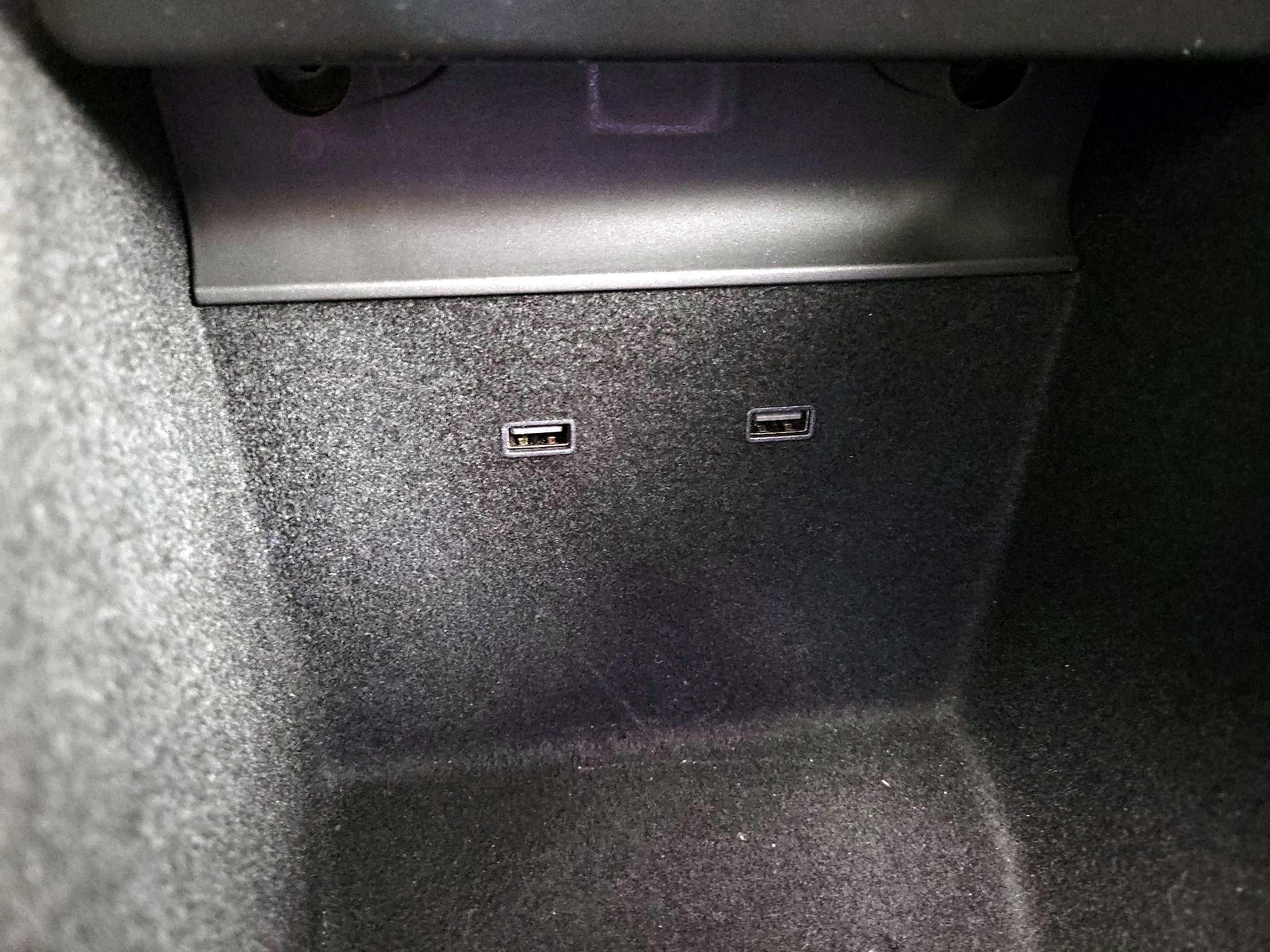 Thumbnail: 2020 Tesla Model 3 - 16