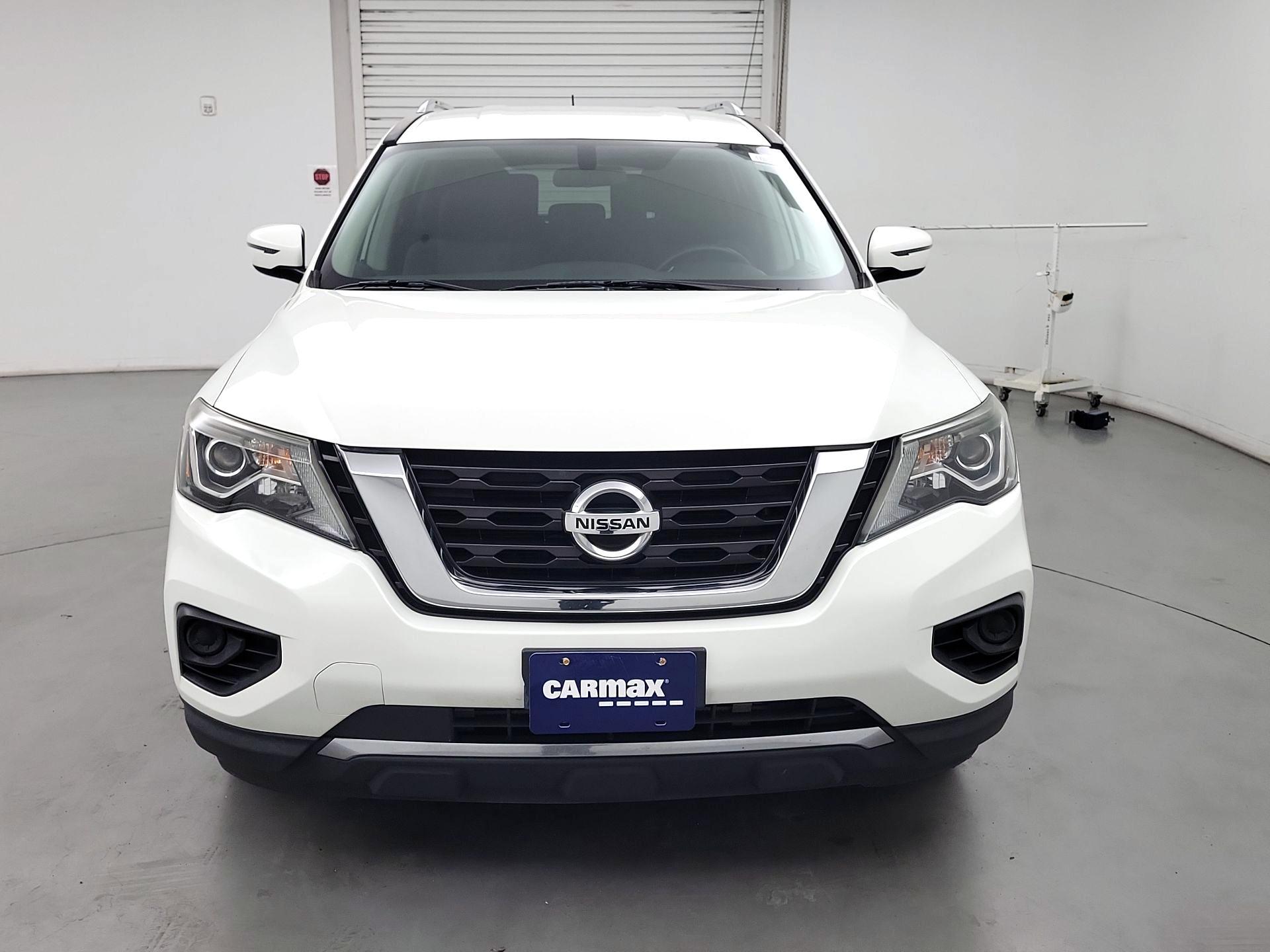 Thumbnail: 2017 Nissan Pathfinder - 2