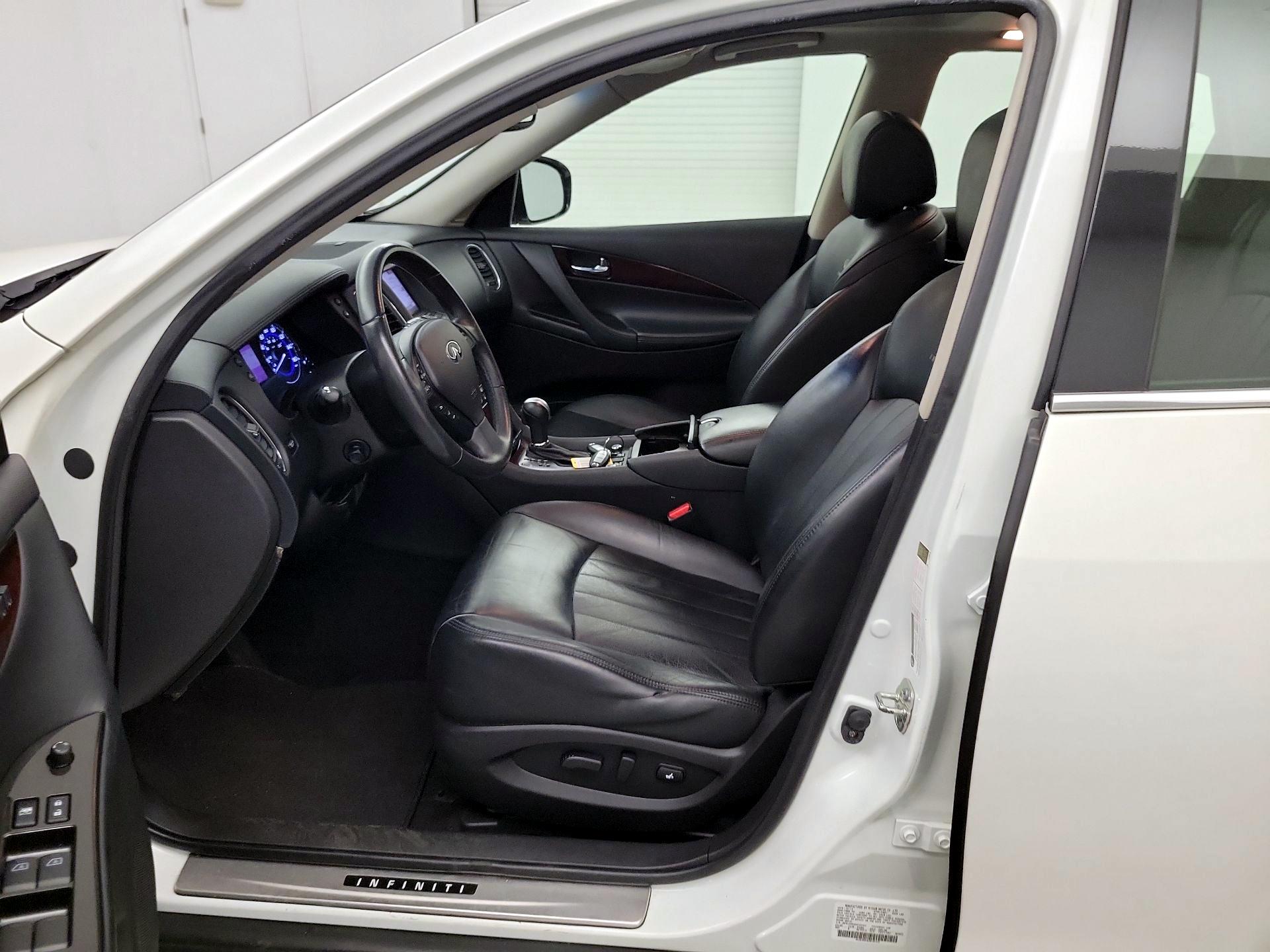 Thumbnail: 2014 INFINITI QX50 - 9