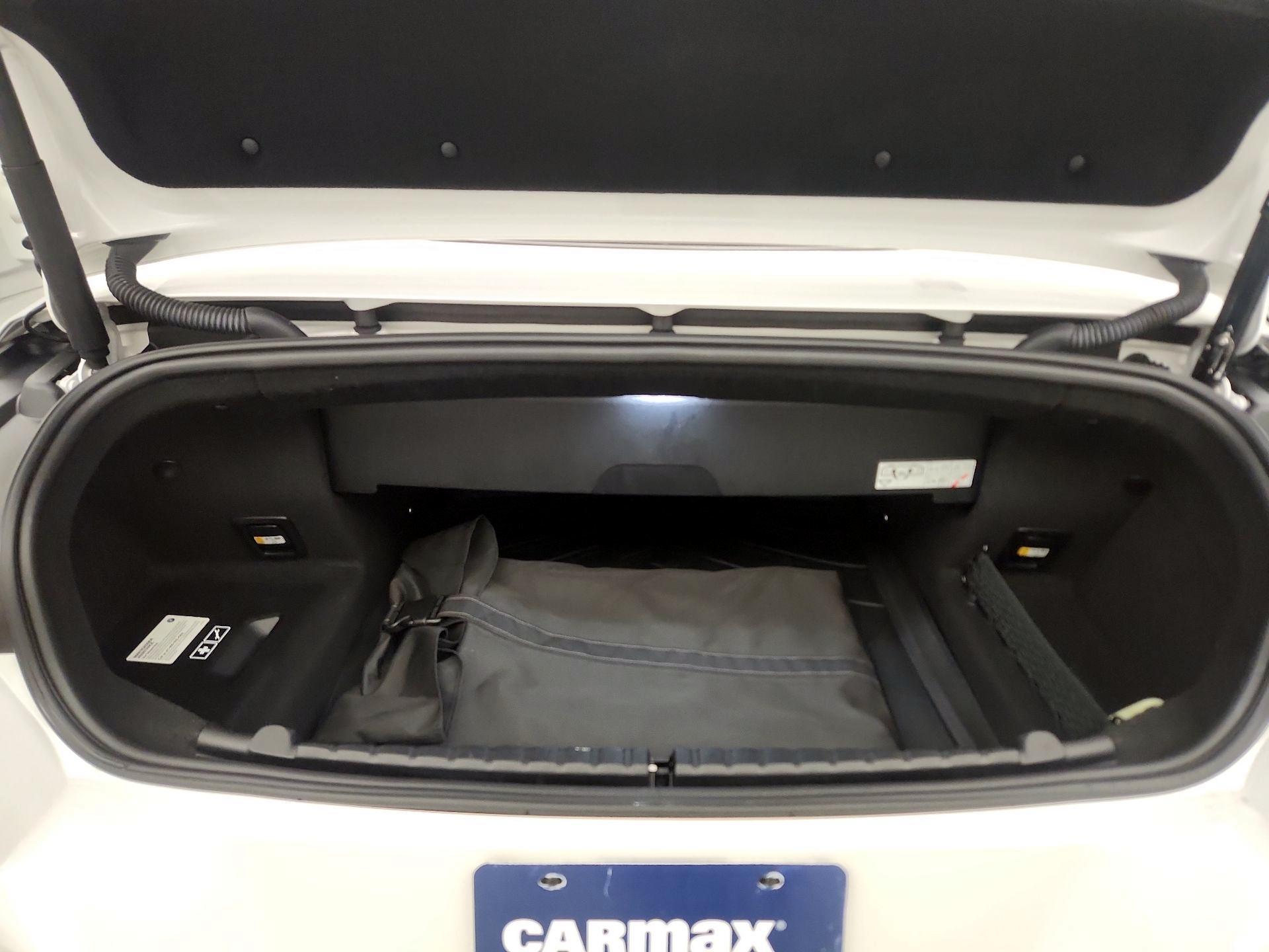 Thumbnail: 2021 BMW 8 Series - 19