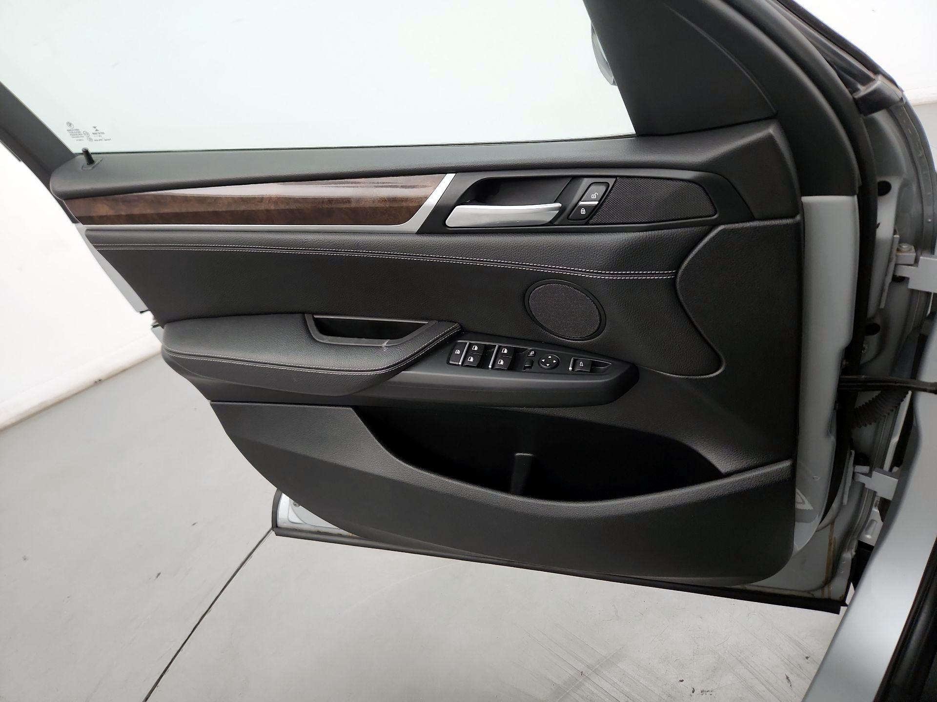 Thumbnail: 2016 BMW X3 - 10