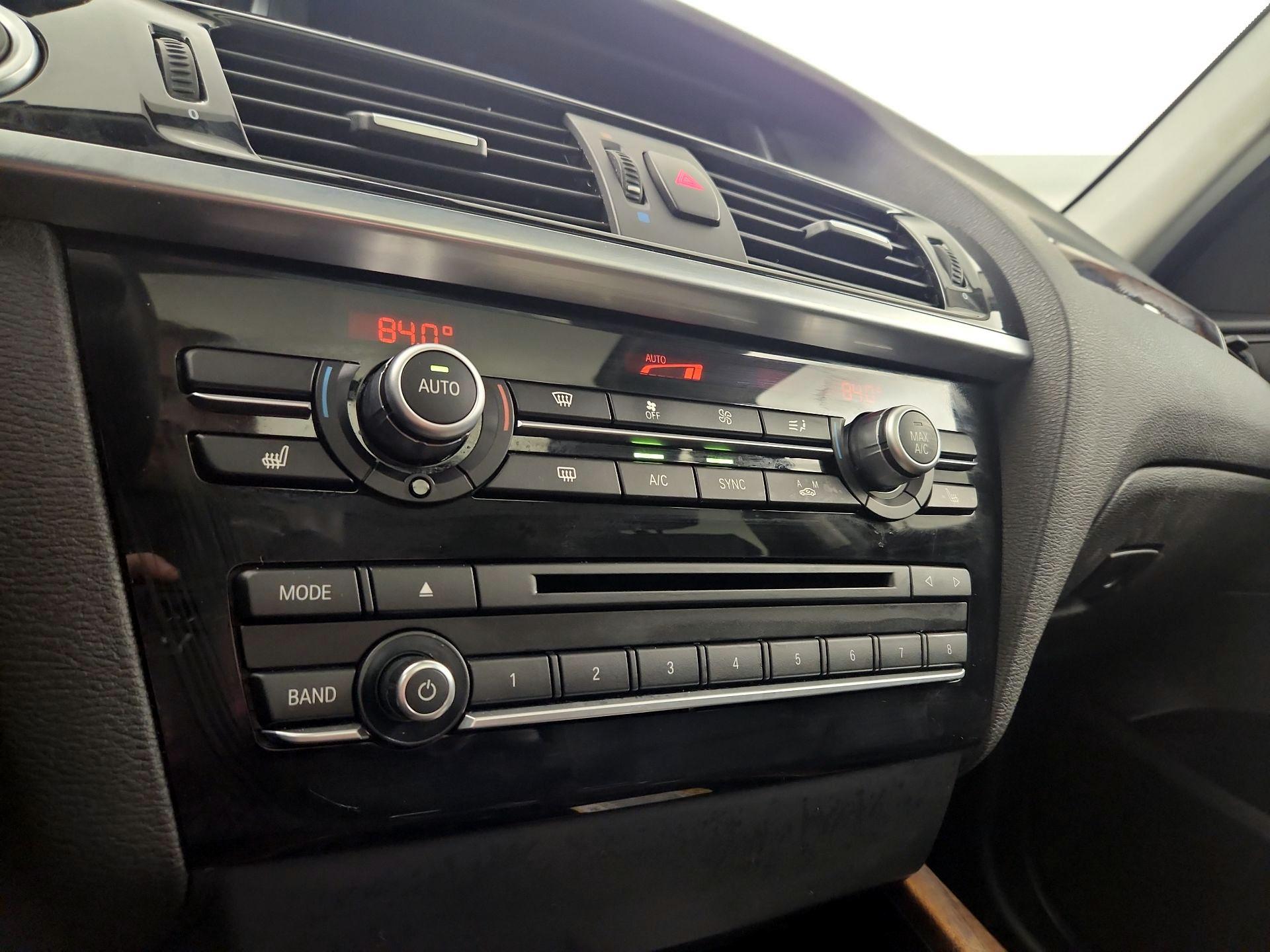 Thumbnail: 2016 BMW X3 - 15