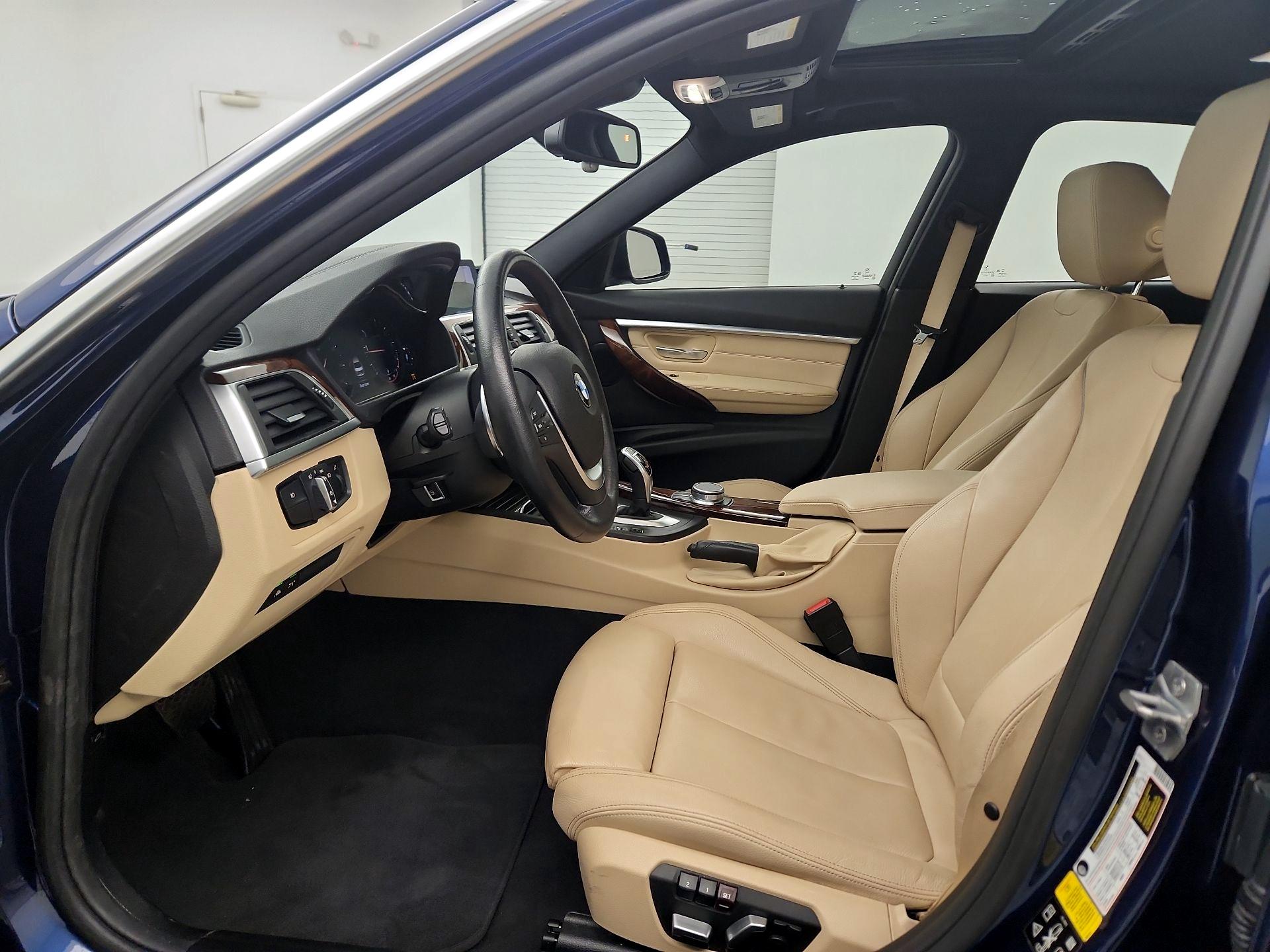 Thumbnail: 2018 BMW 3 Series - 9