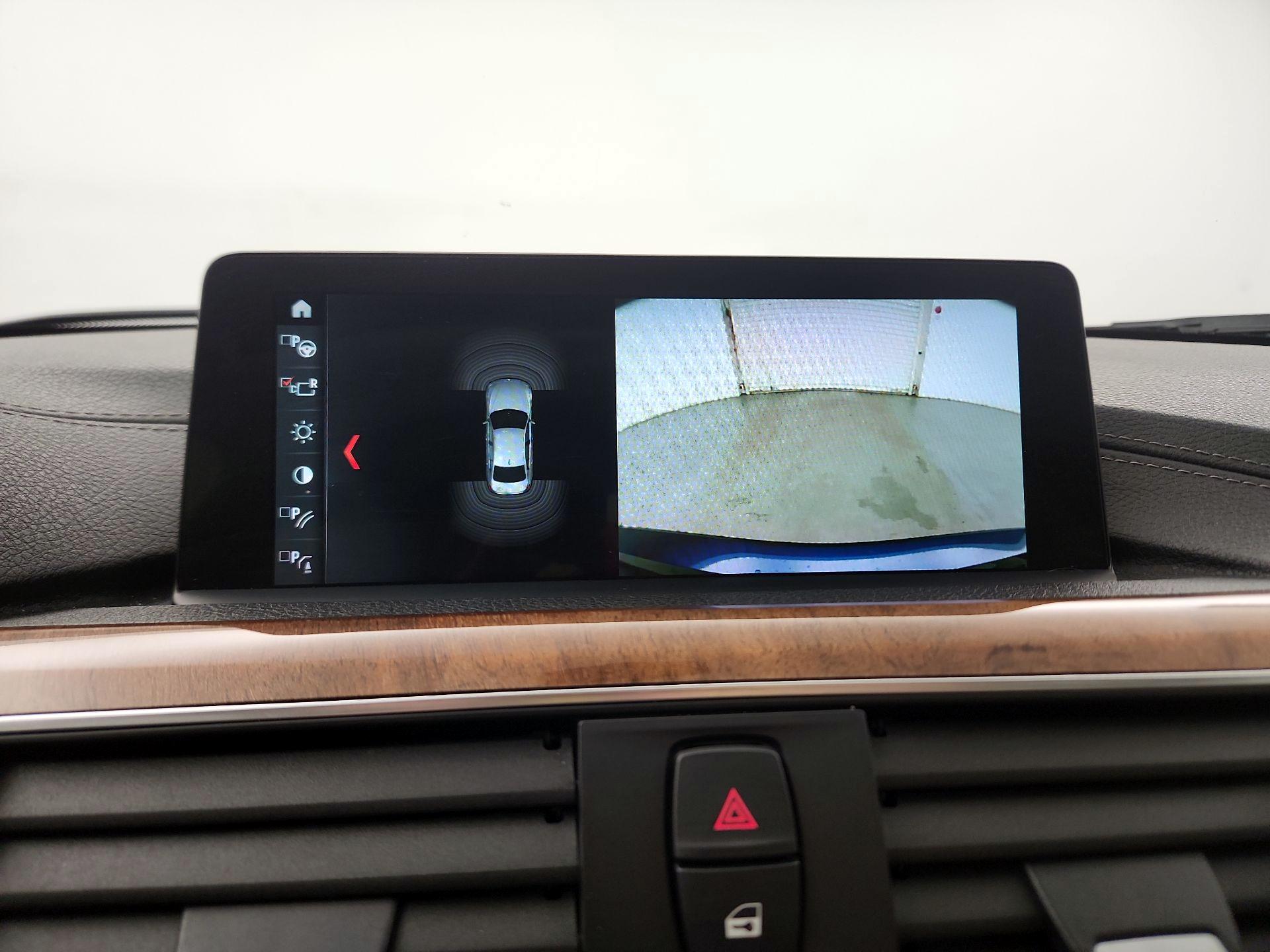 Thumbnail: 2018 BMW 3 Series - 12