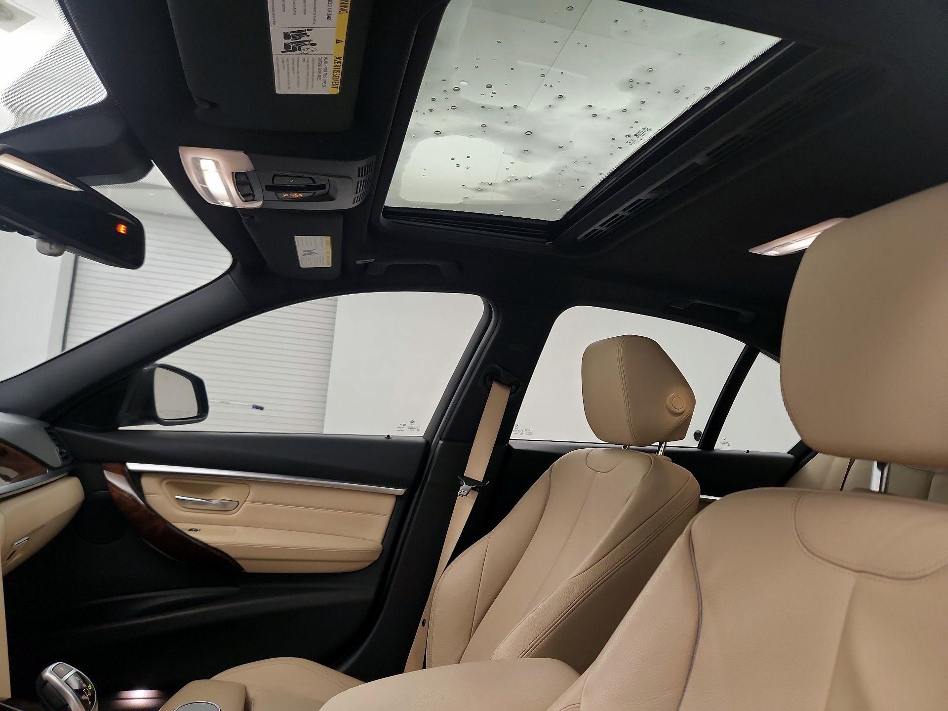 Thumbnail: 2018 BMW 3 Series - 17