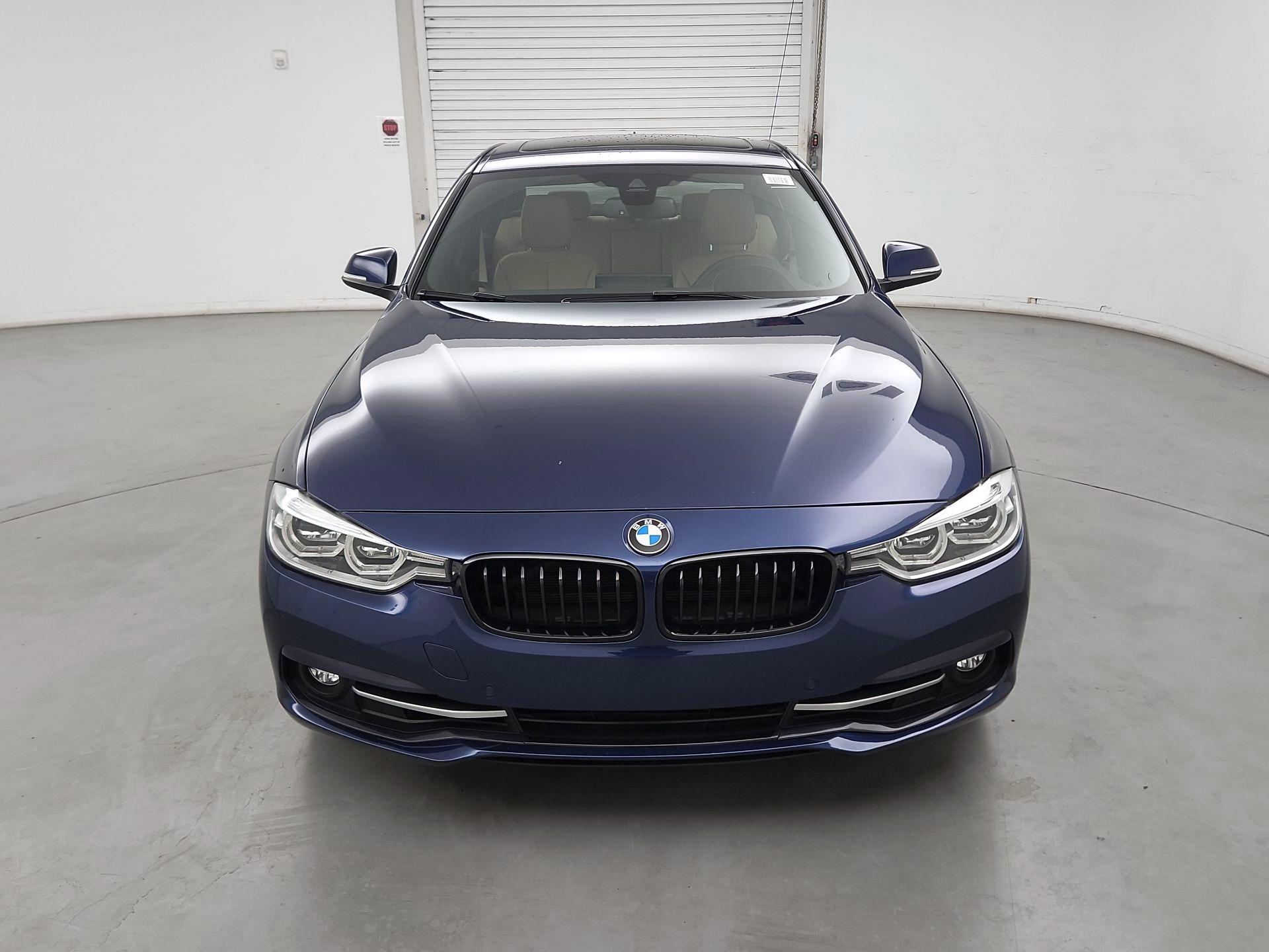 Thumbnail: 2018 BMW 3 Series - 2