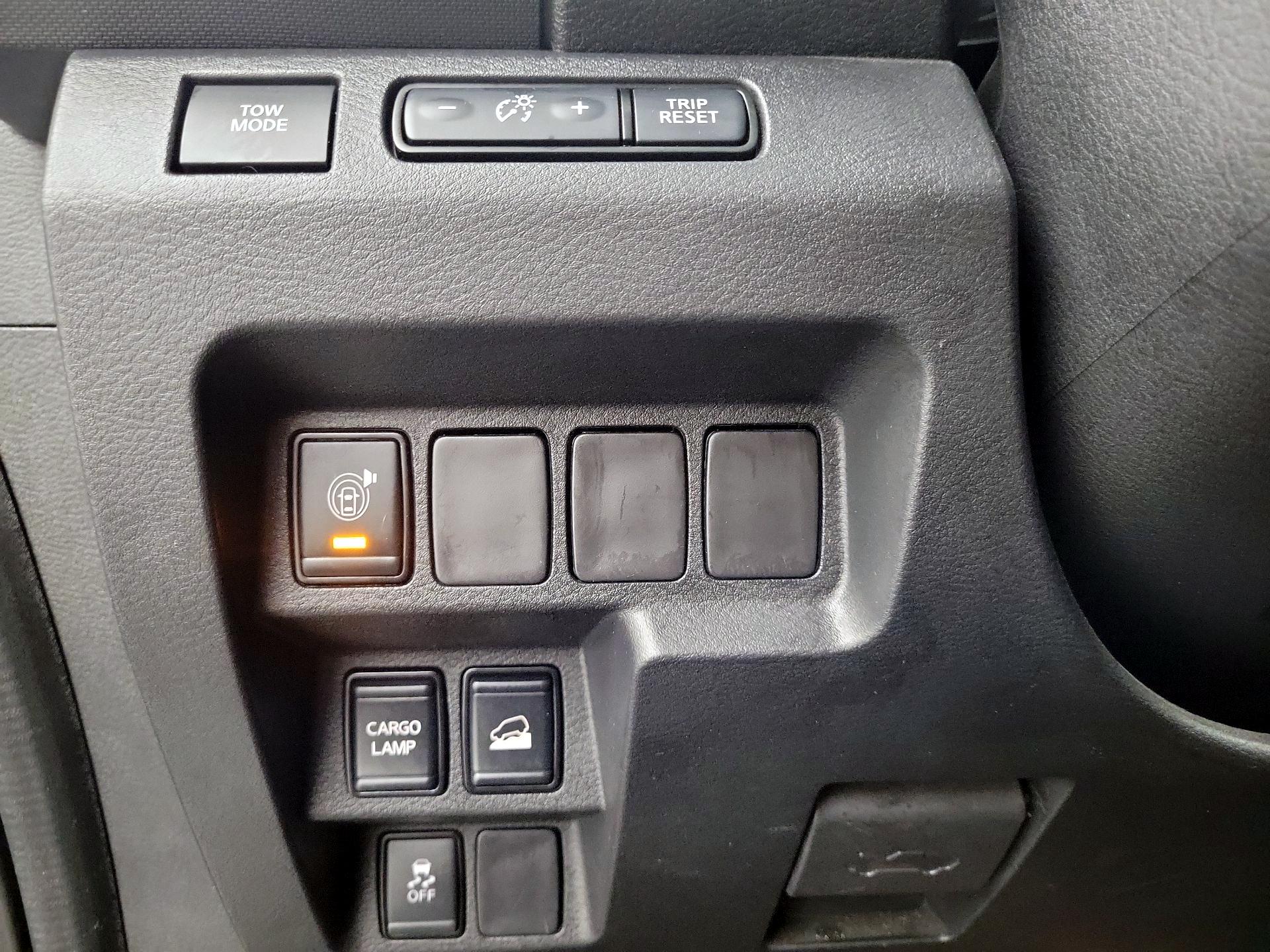 Thumbnail: 2022 Nissan Frontier - 13