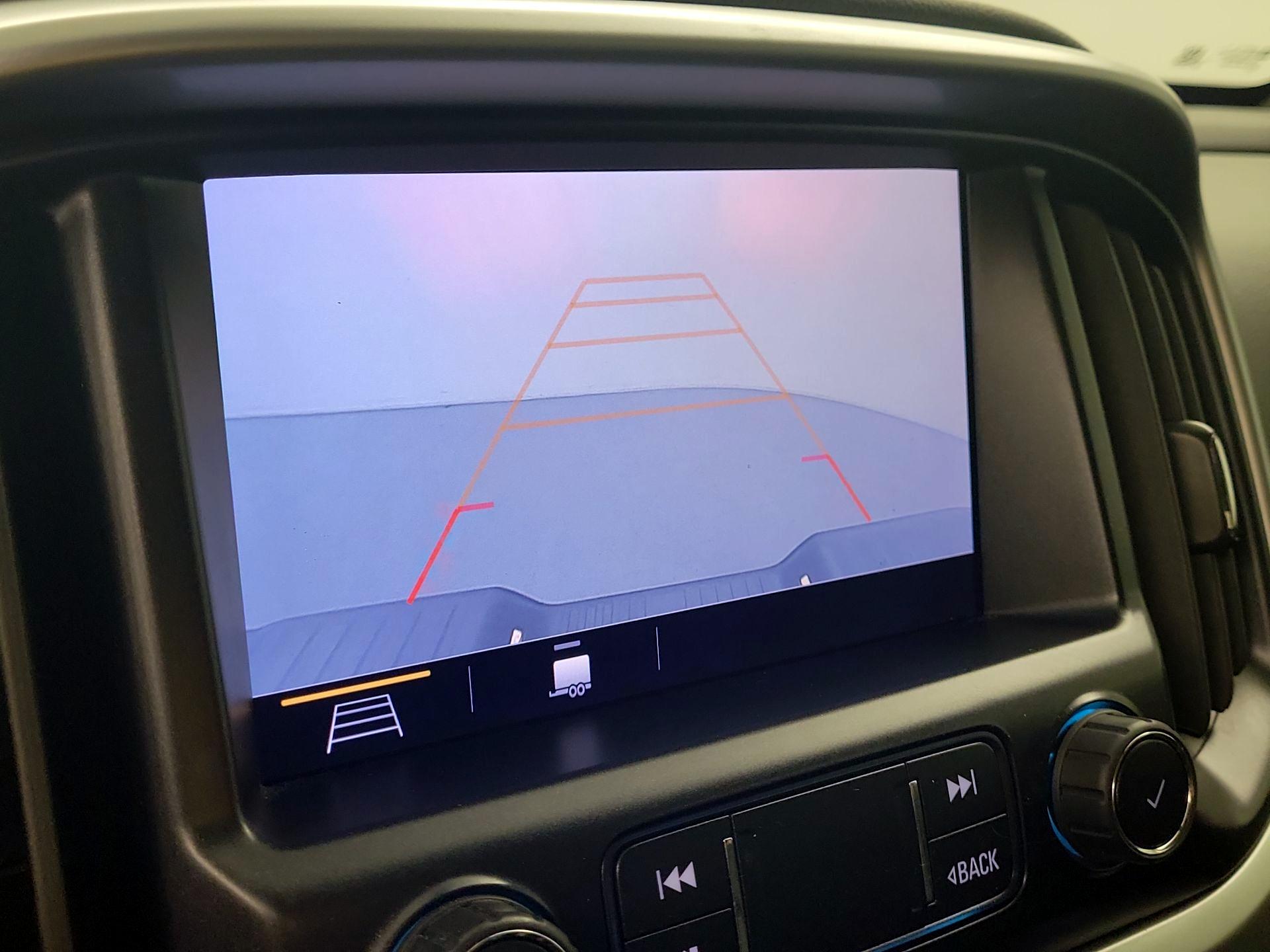 Thumbnail: 2022 Chevrolet Colorado - 15