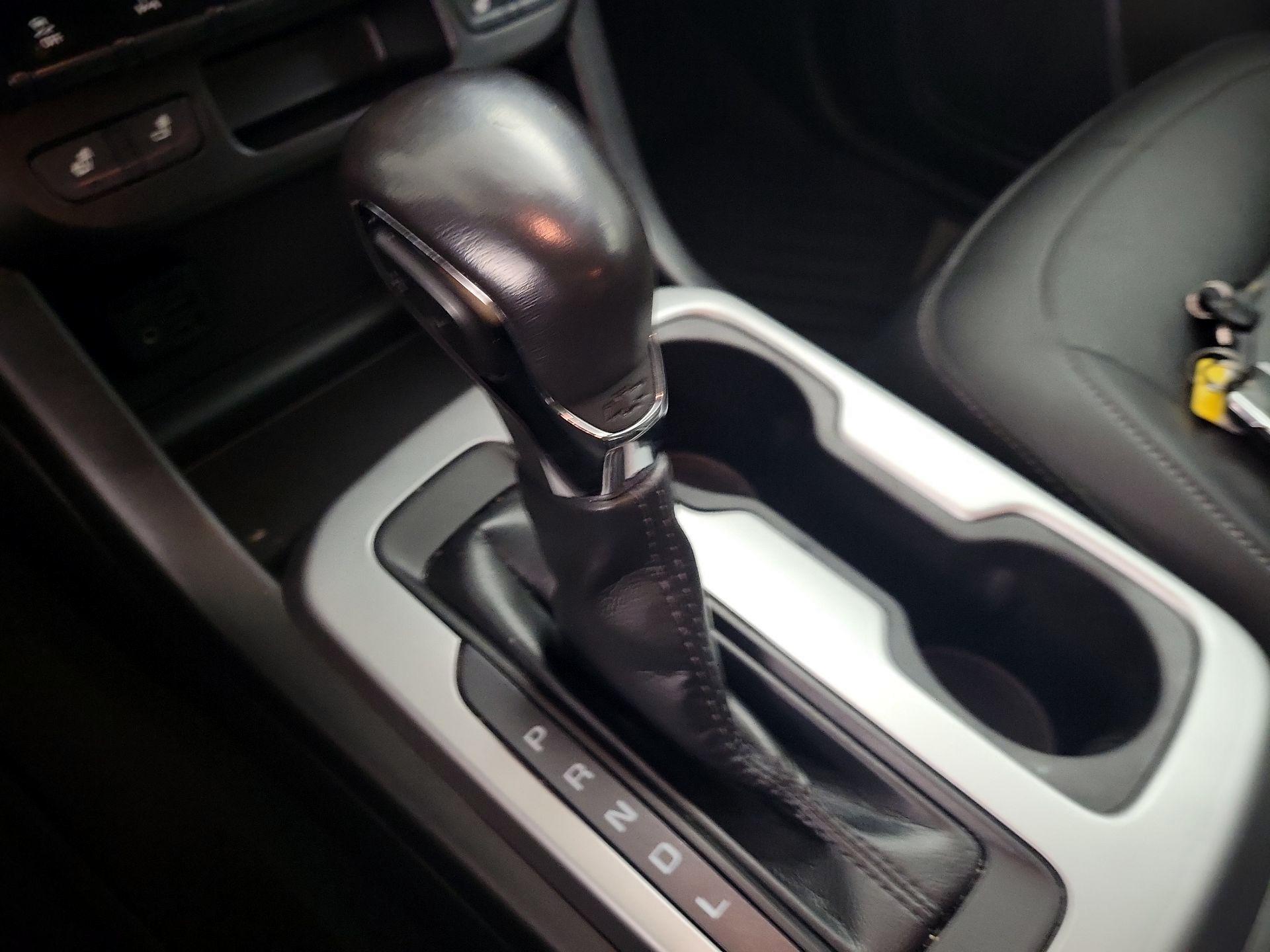 Thumbnail: 2022 Chevrolet Colorado - 18