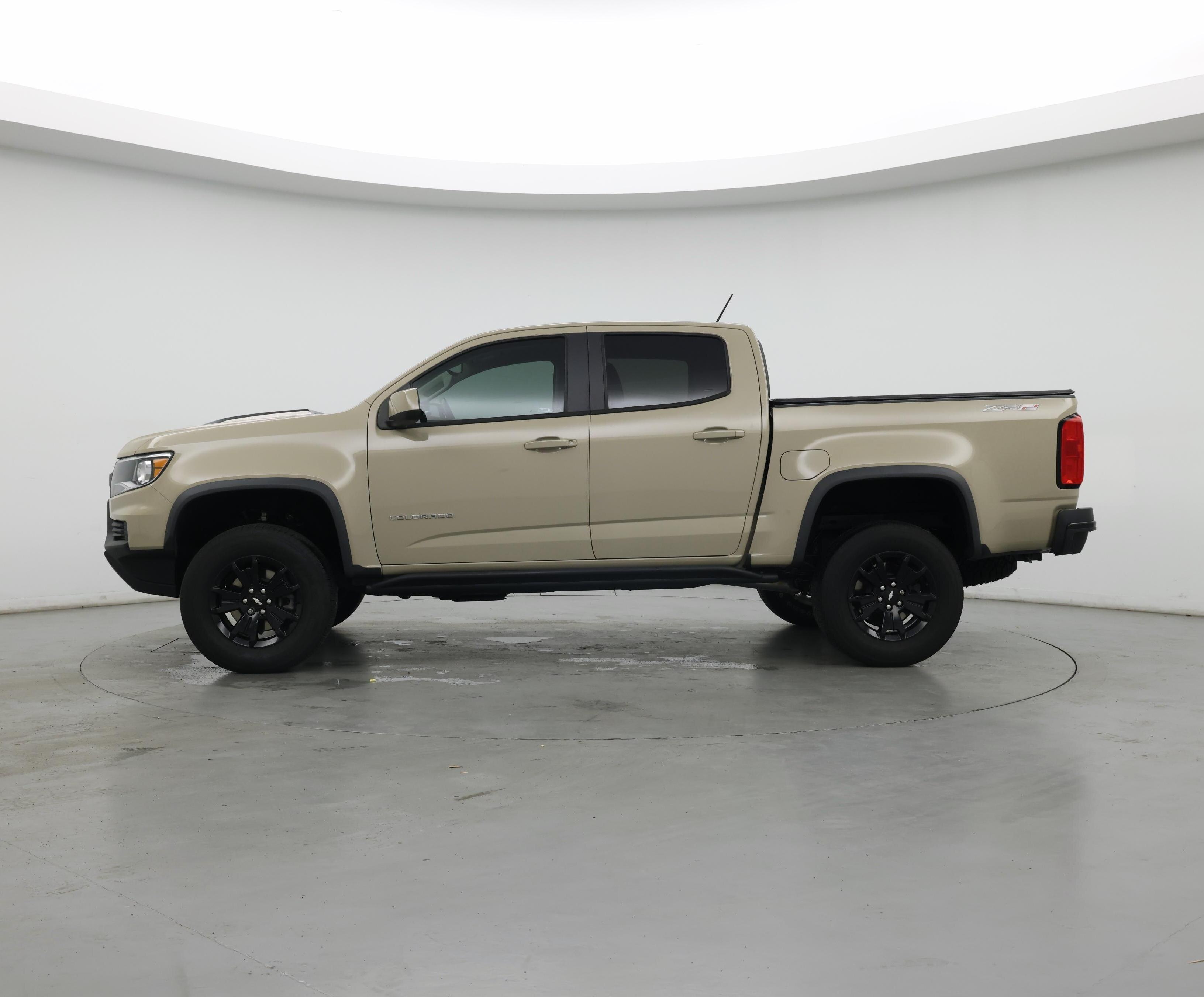 Thumbnail: 2022 Chevrolet Colorado - 3