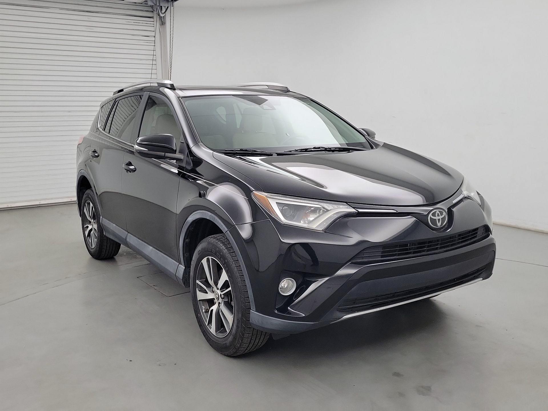 Thumbnail: 2018 Toyota RAV4 - 1