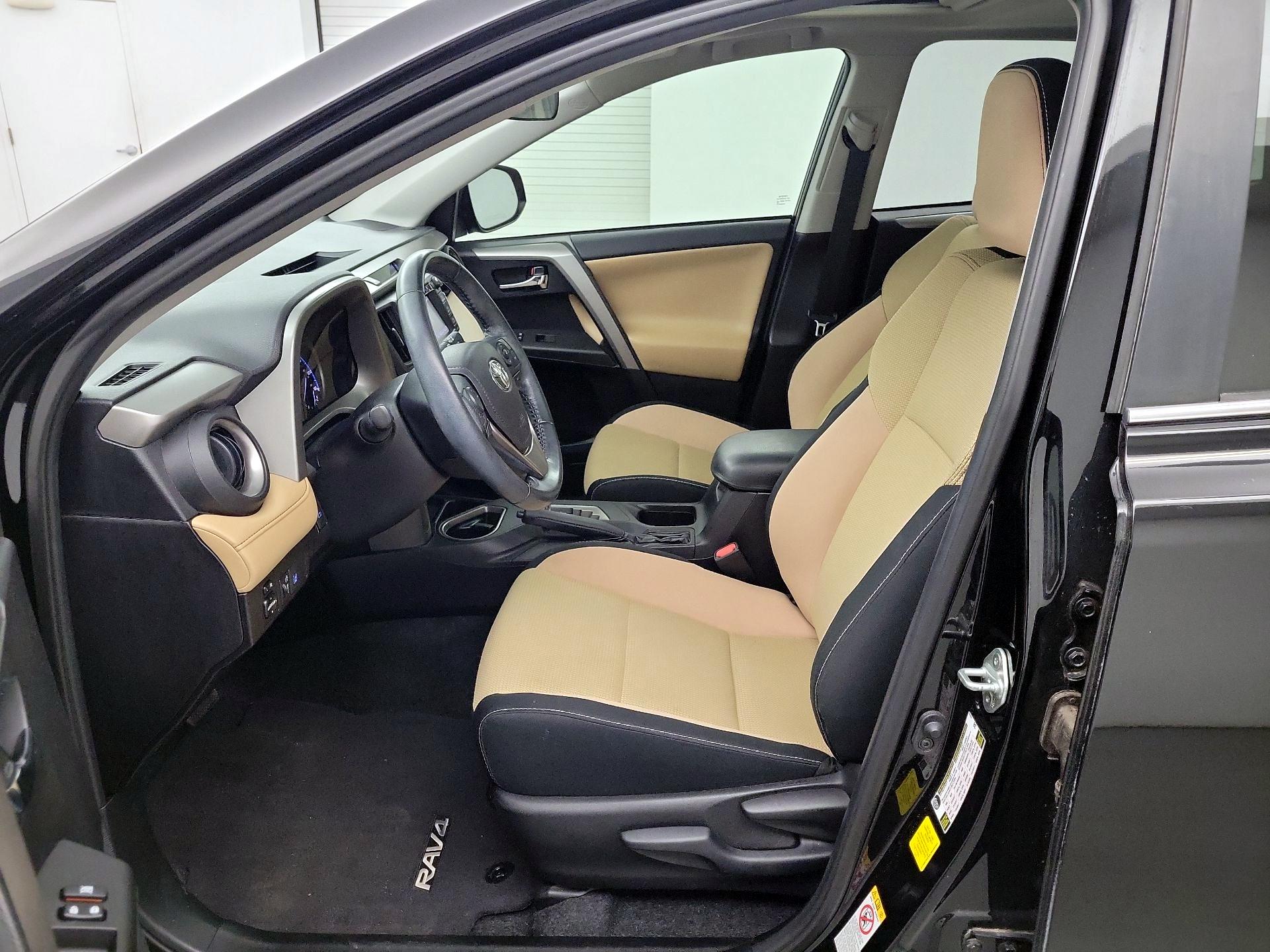 Thumbnail: 2018 Toyota RAV4 - 9