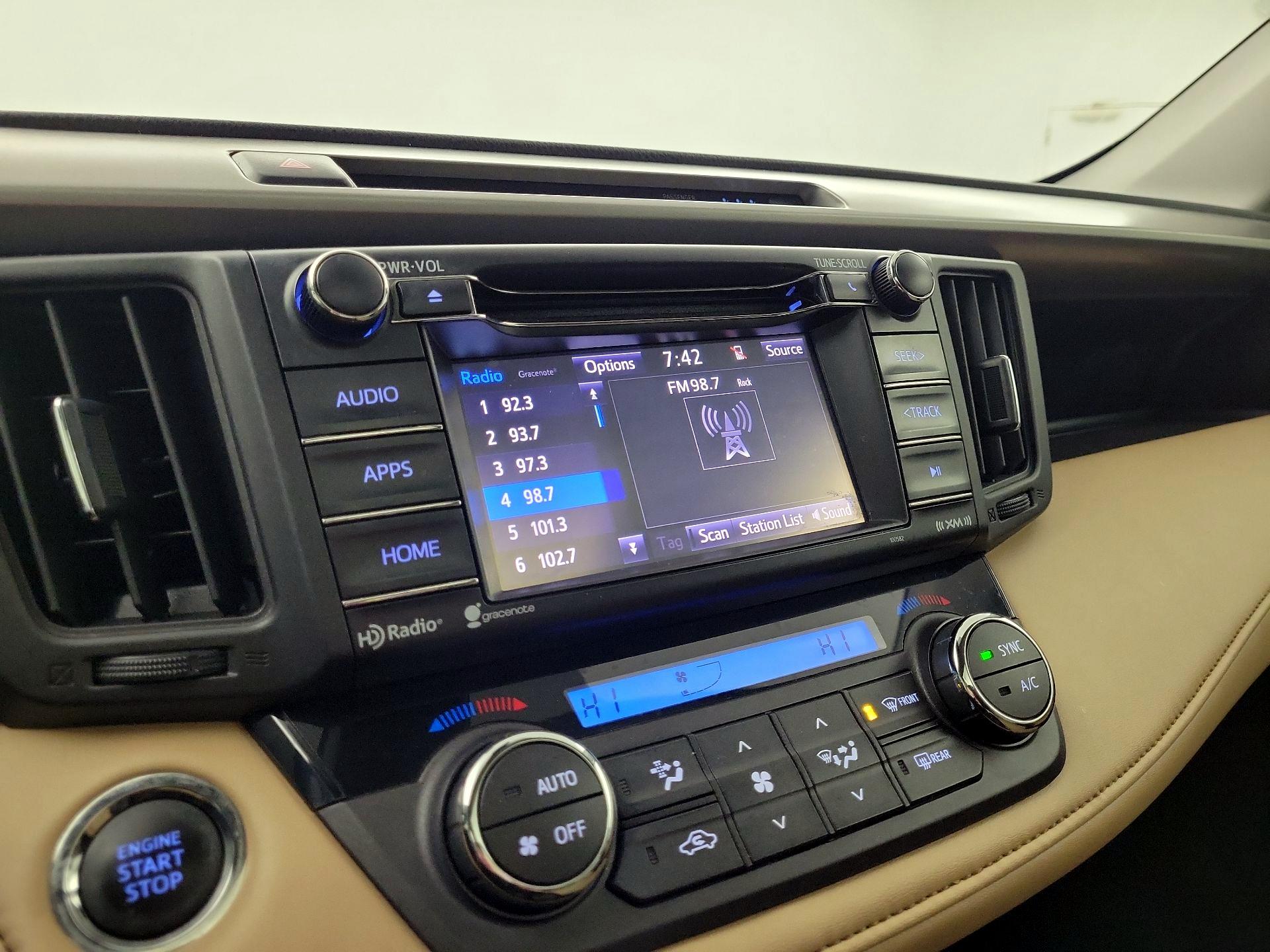 Thumbnail: 2018 Toyota RAV4 - 13