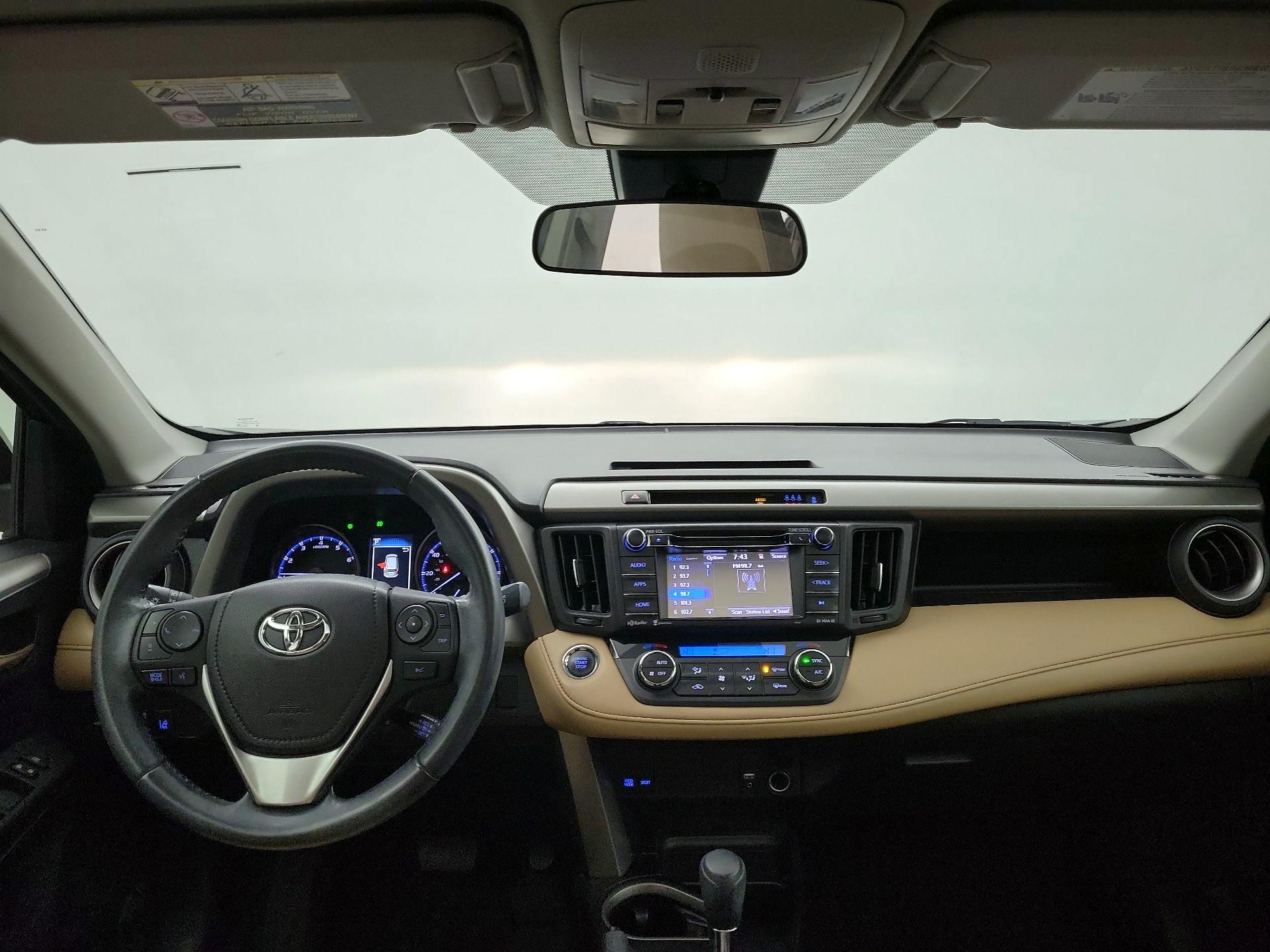 Thumbnail: 2018 Toyota RAV4 - 8