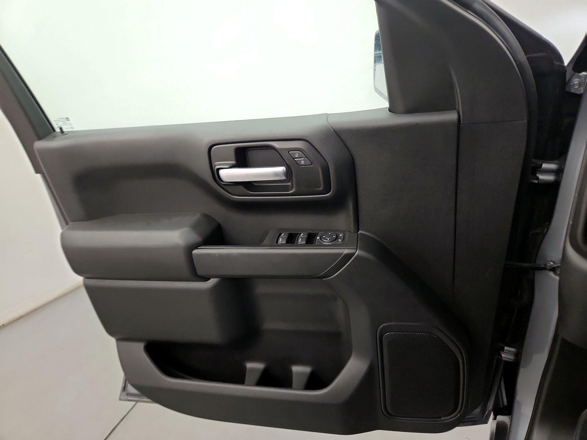 Thumbnail: 2021 Chevrolet Silverado 1500 - 10