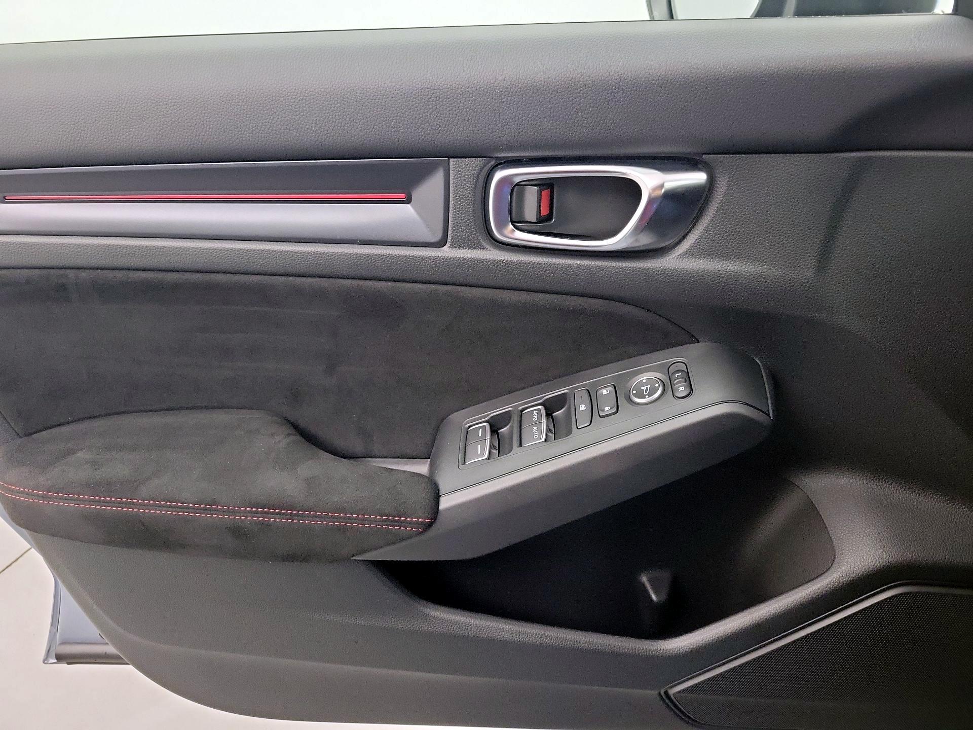 Thumbnail: 2024 Honda Civic - 10