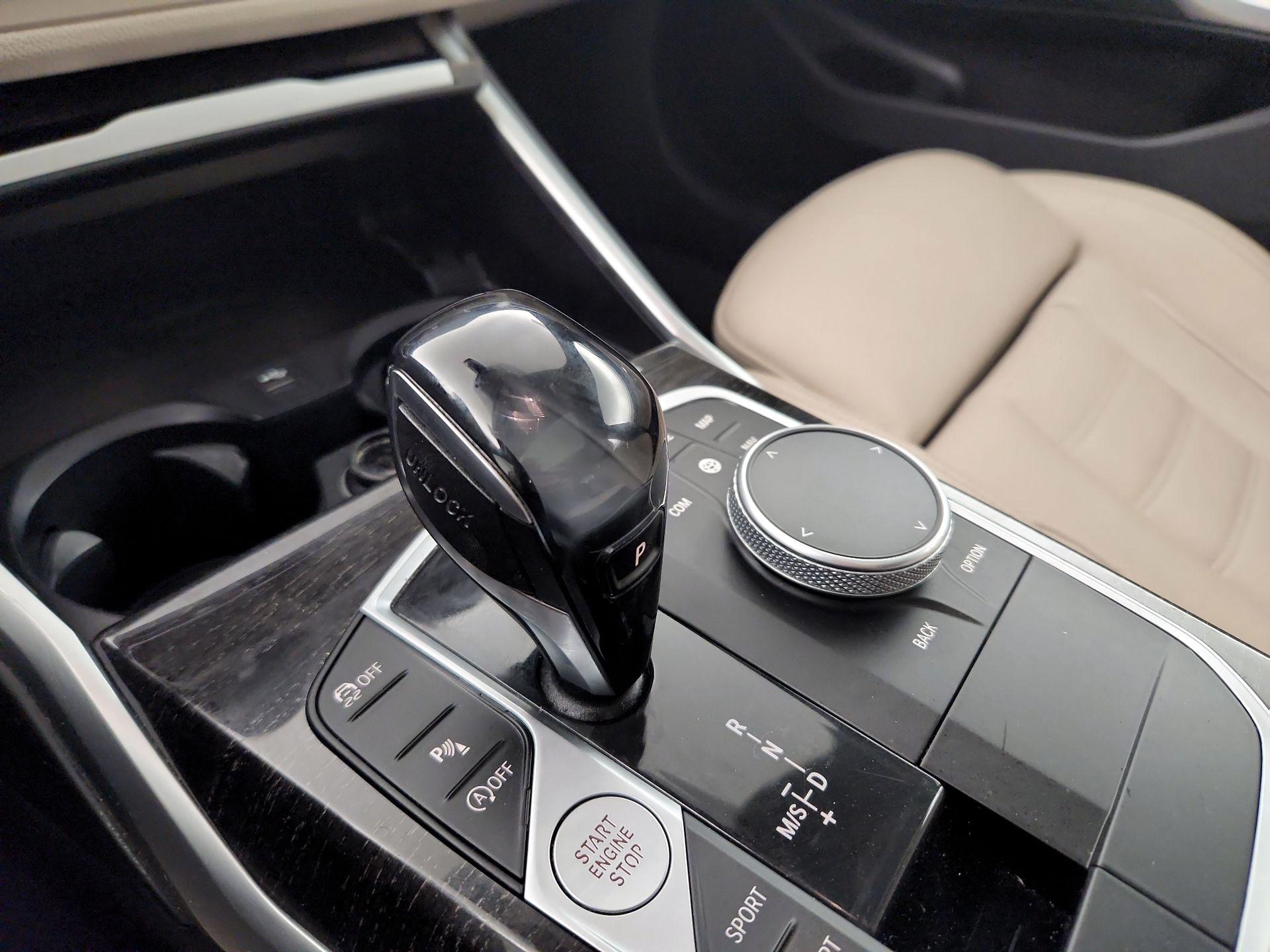 Thumbnail: 2021 BMW 3 Series - 16