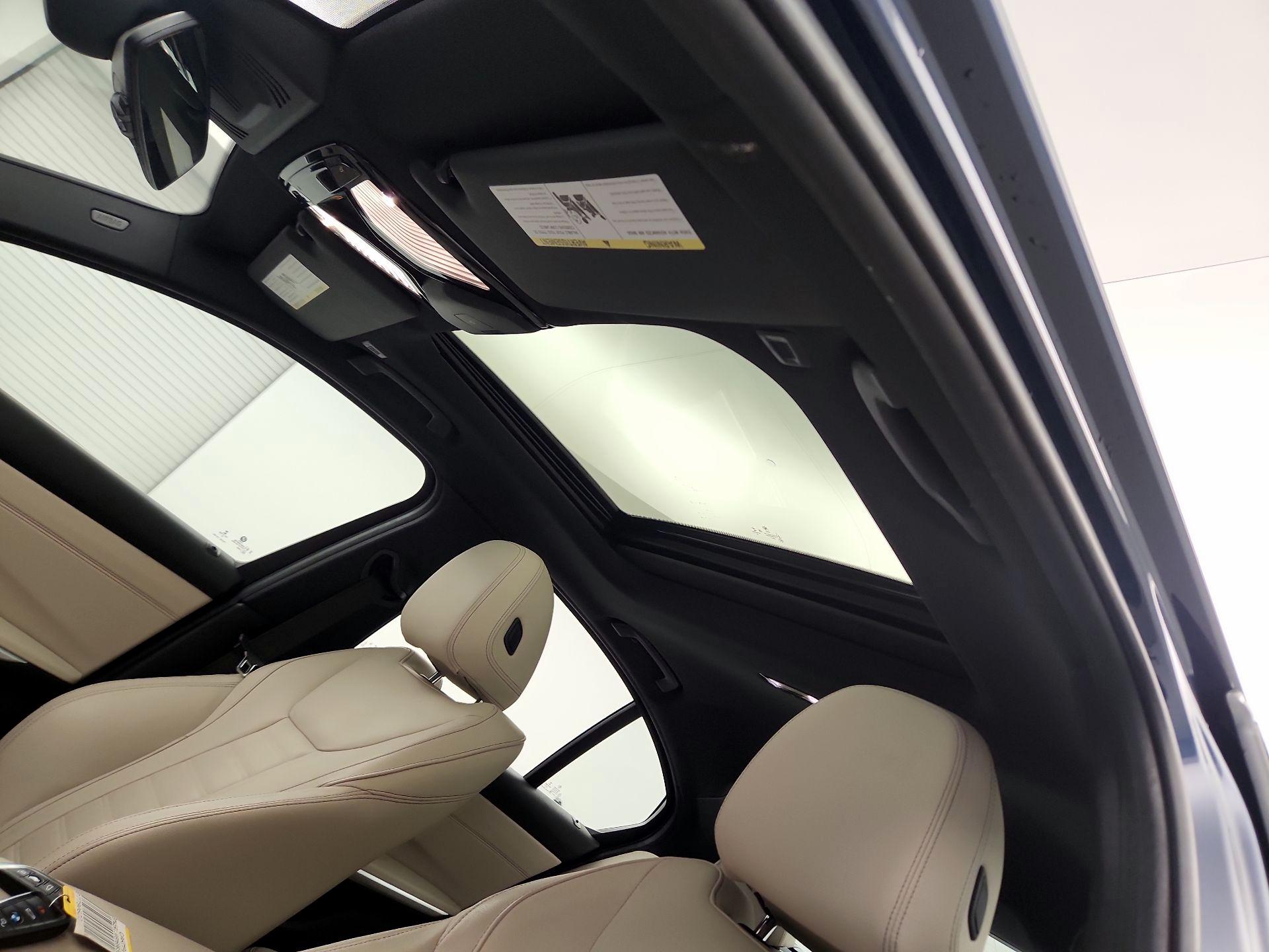 Thumbnail: 2021 BMW 3 Series - 18