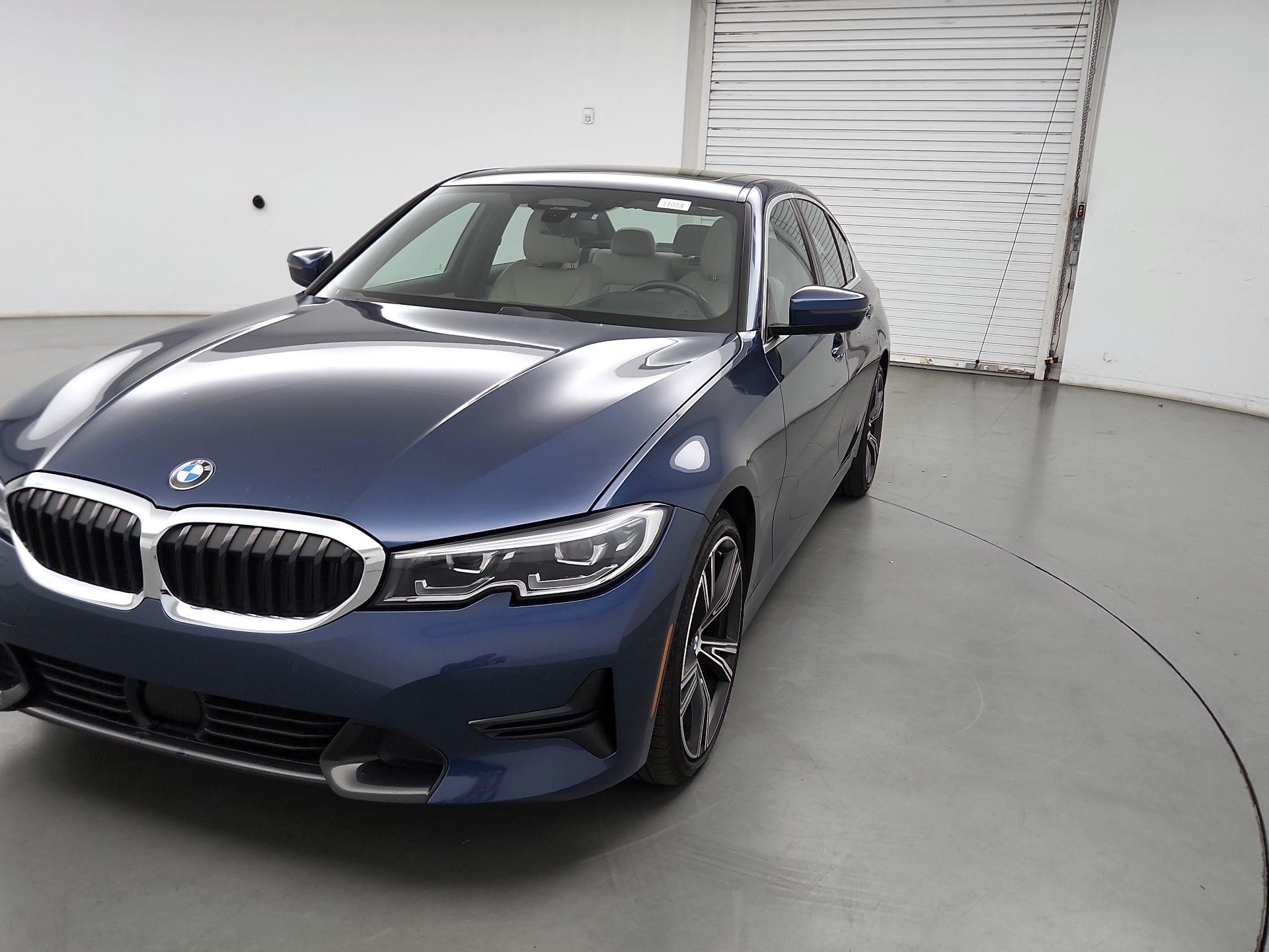 Thumbnail: 2021 BMW 3 Series - 3