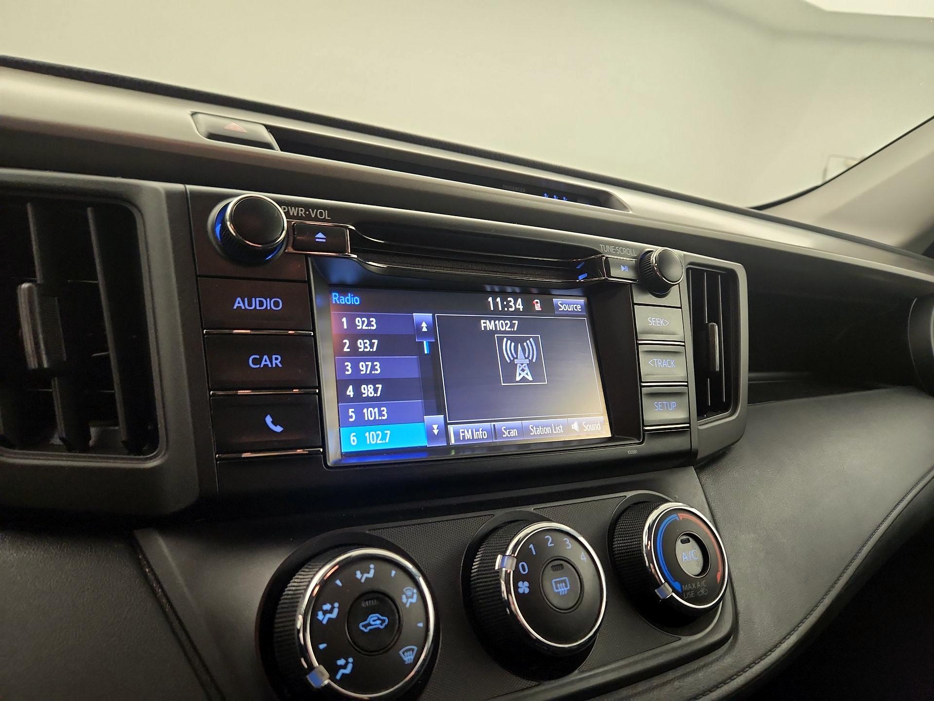 Thumbnail: 2018 Toyota RAV4 - 13