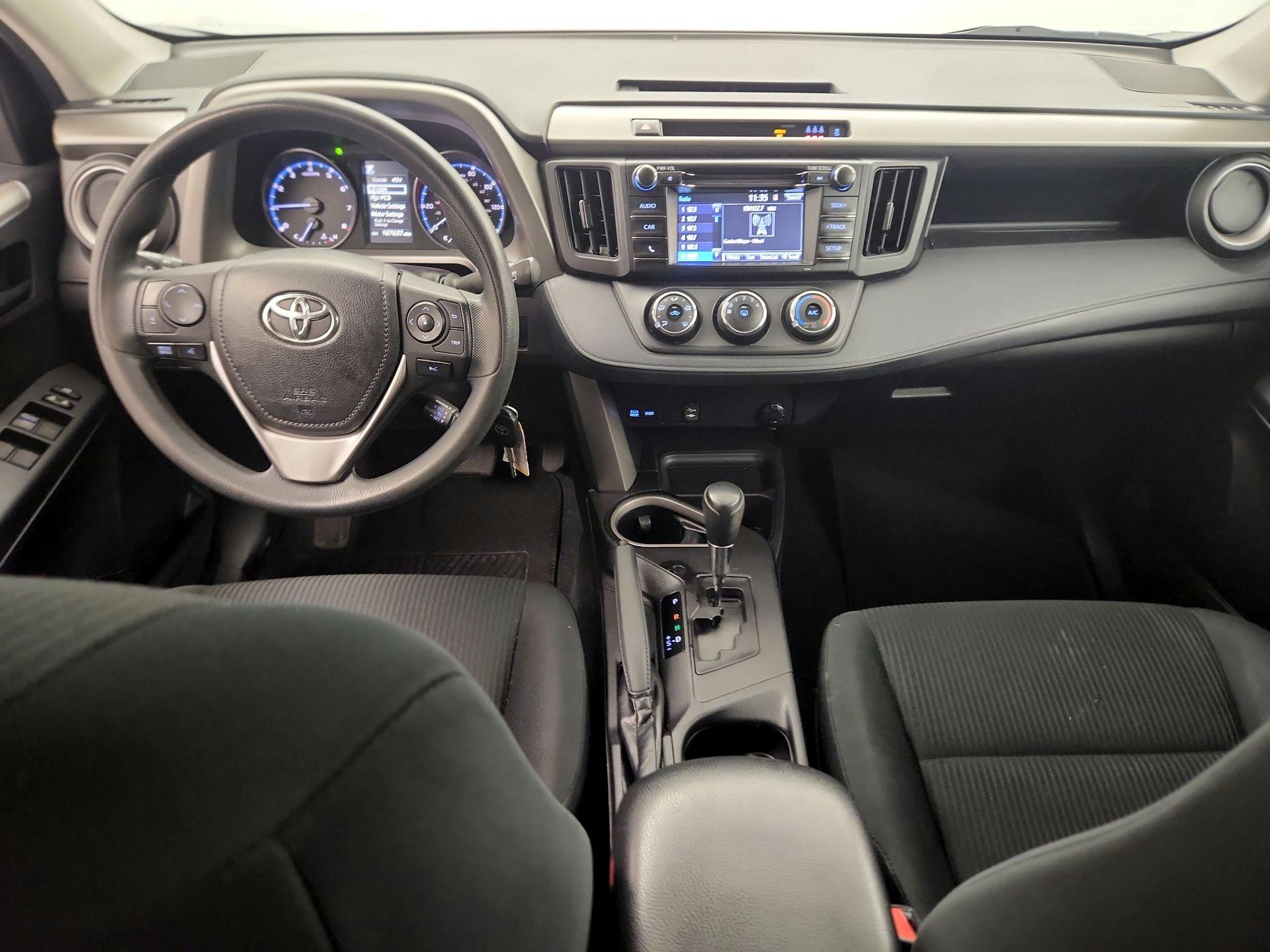 Thumbnail: 2018 Toyota RAV4 - 8