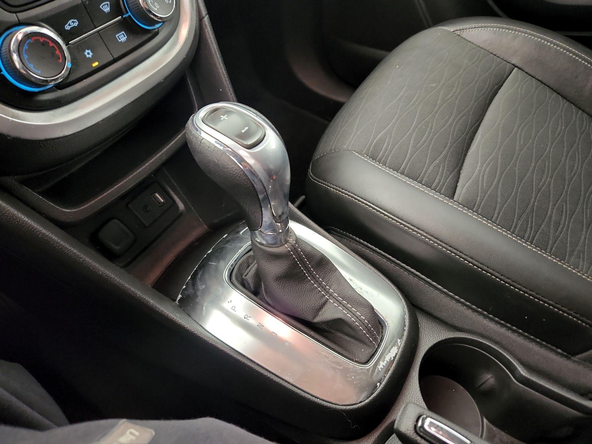 Thumbnail: 2015 Buick Encore - 17