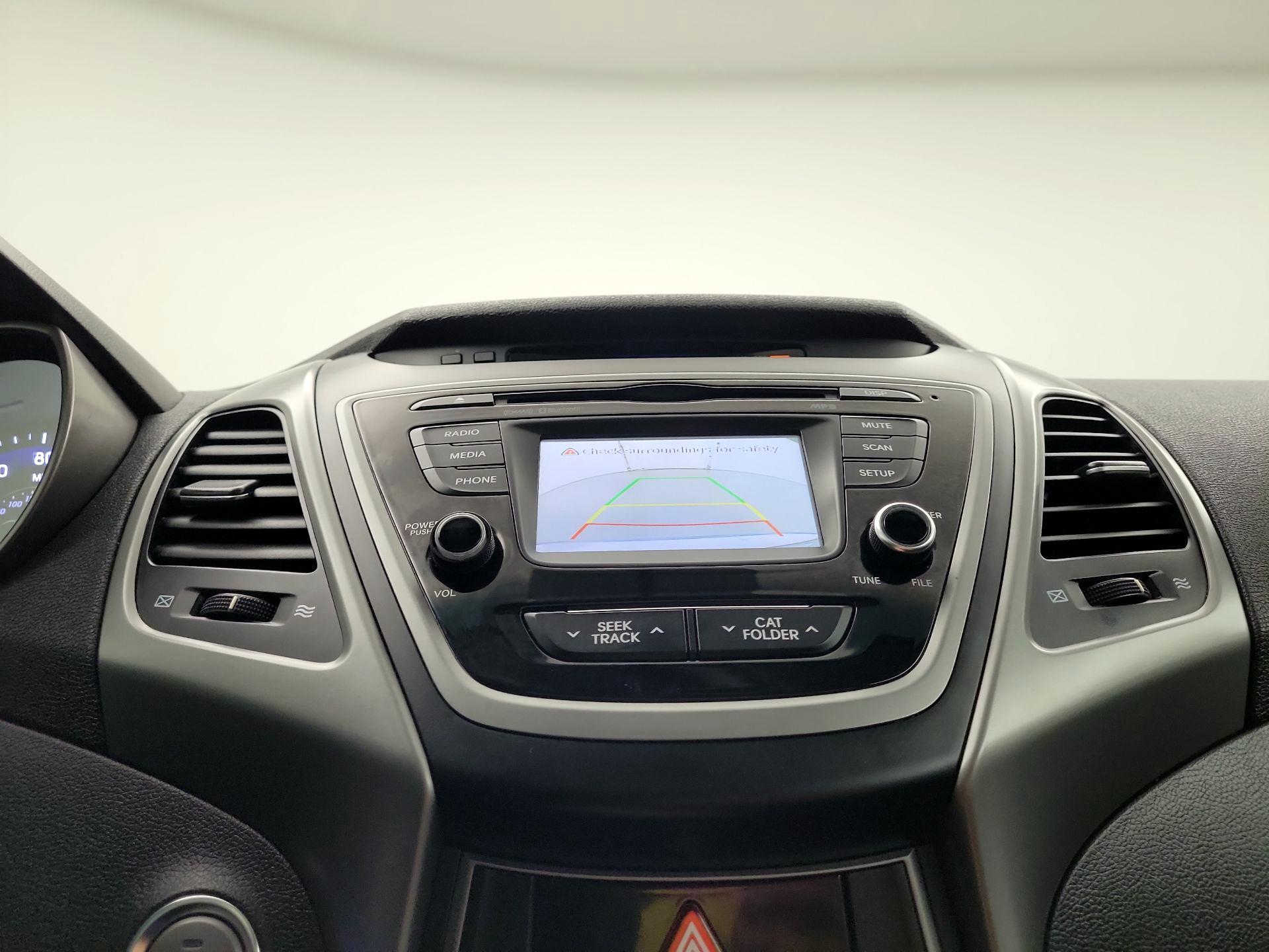 Thumbnail: 2016 Hyundai Elantra - 12