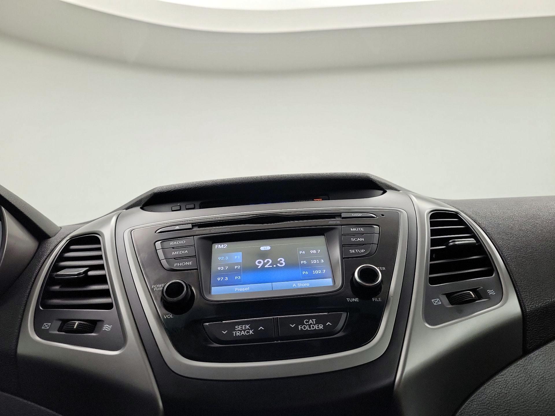 Thumbnail: 2016 Hyundai Elantra - 13