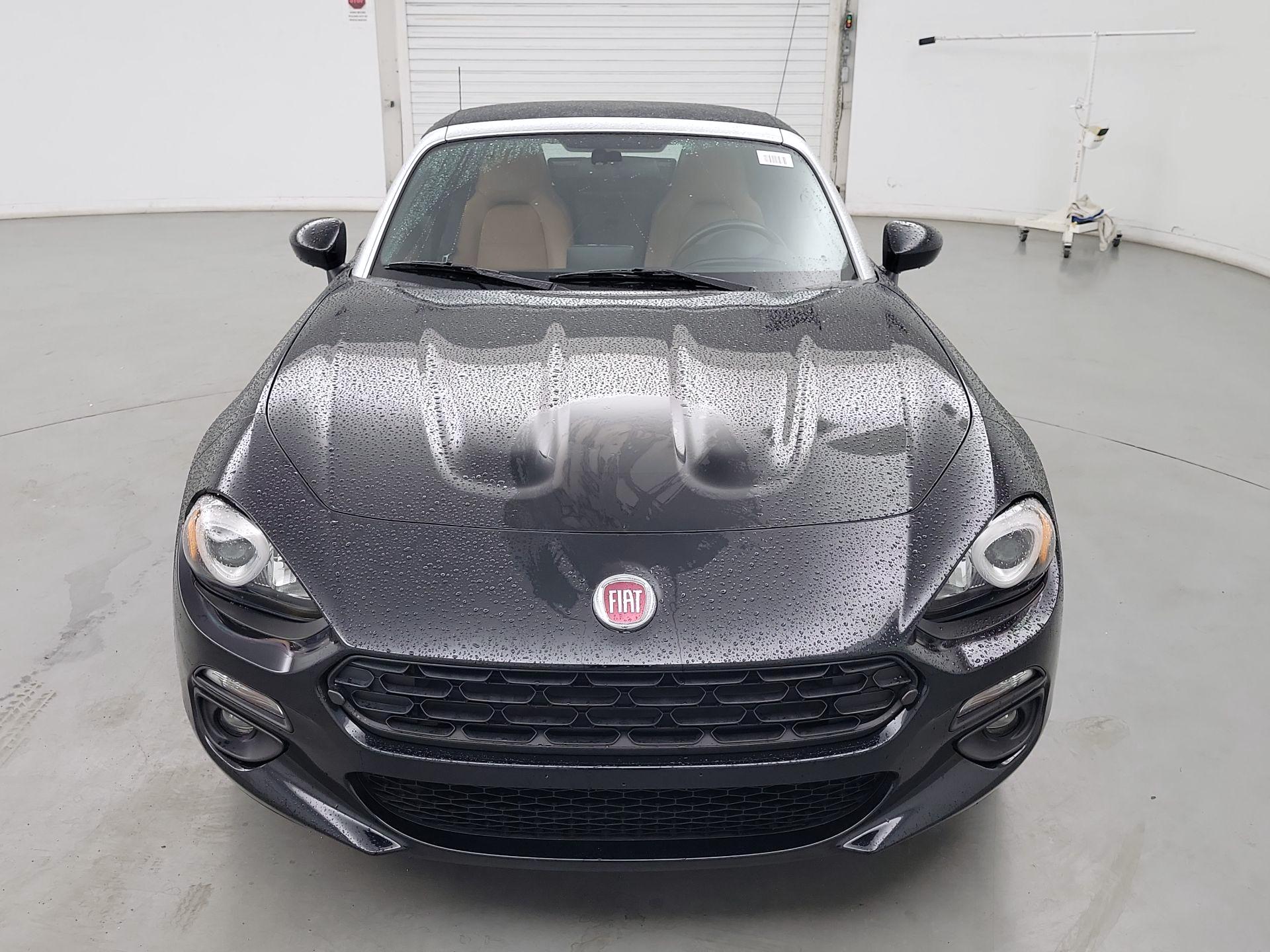 Thumbnail: 2020 Fiat 124 Spider - 2
