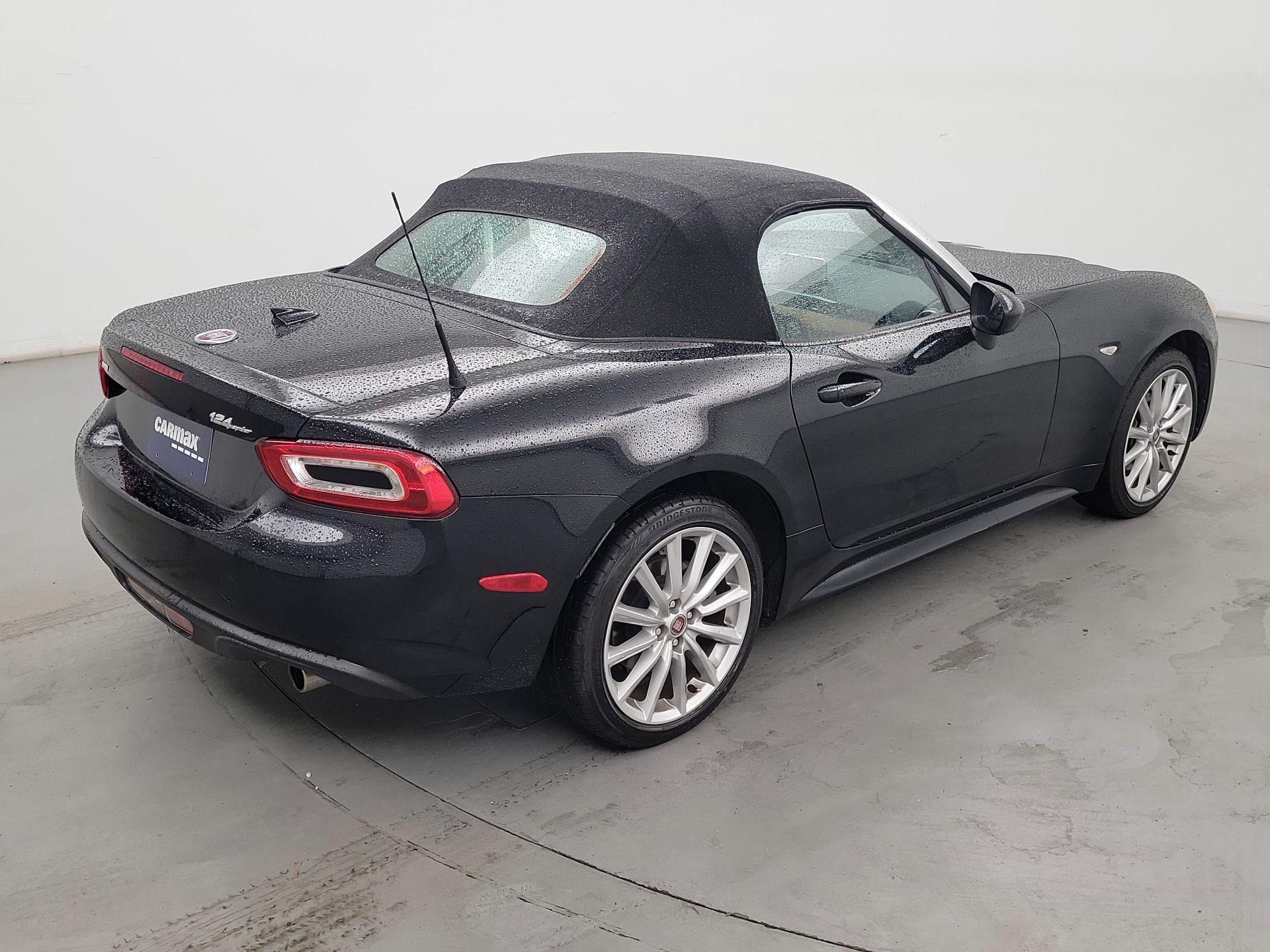 Thumbnail: 2020 Fiat 124 Spider - 5