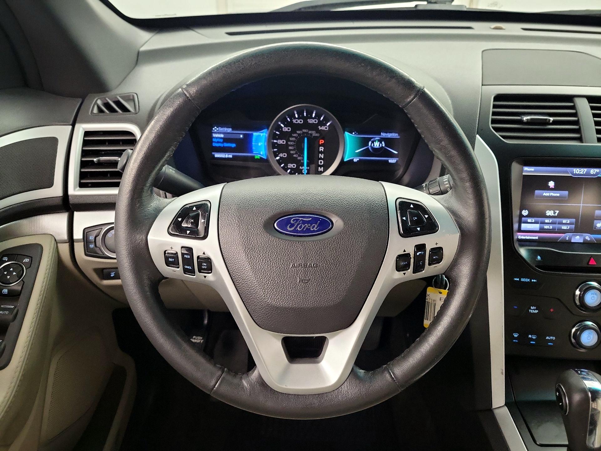 Thumbnail: 2014 Ford Explorer - 10