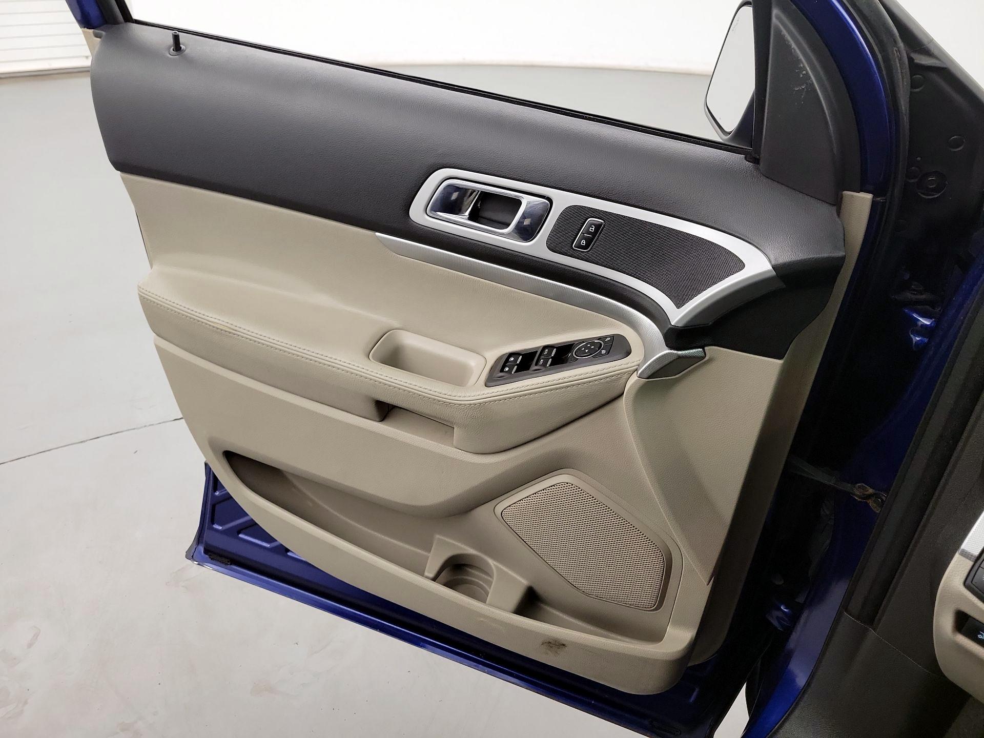 Thumbnail: 2014 Ford Explorer - 12