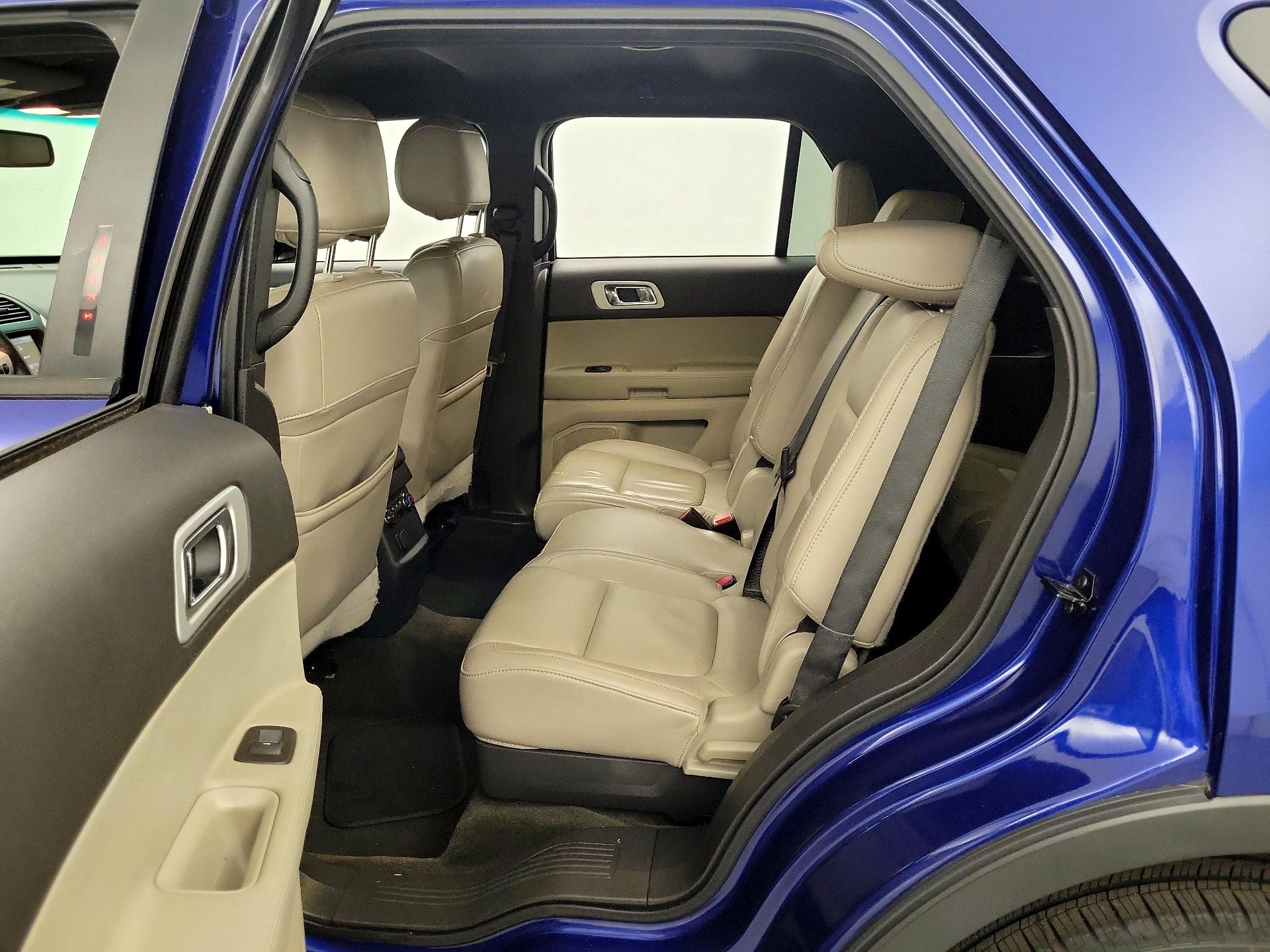 Thumbnail: 2014 Ford Explorer - 20