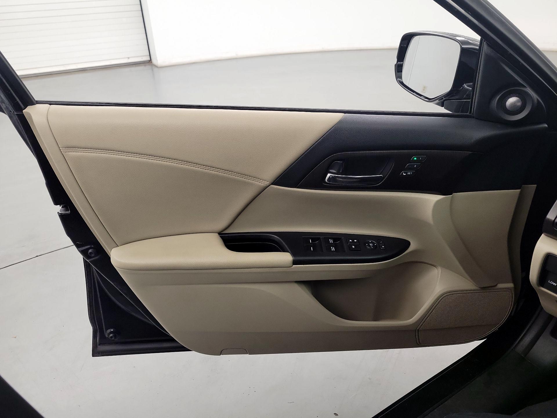 Thumbnail: 2014 Honda Accord - 12