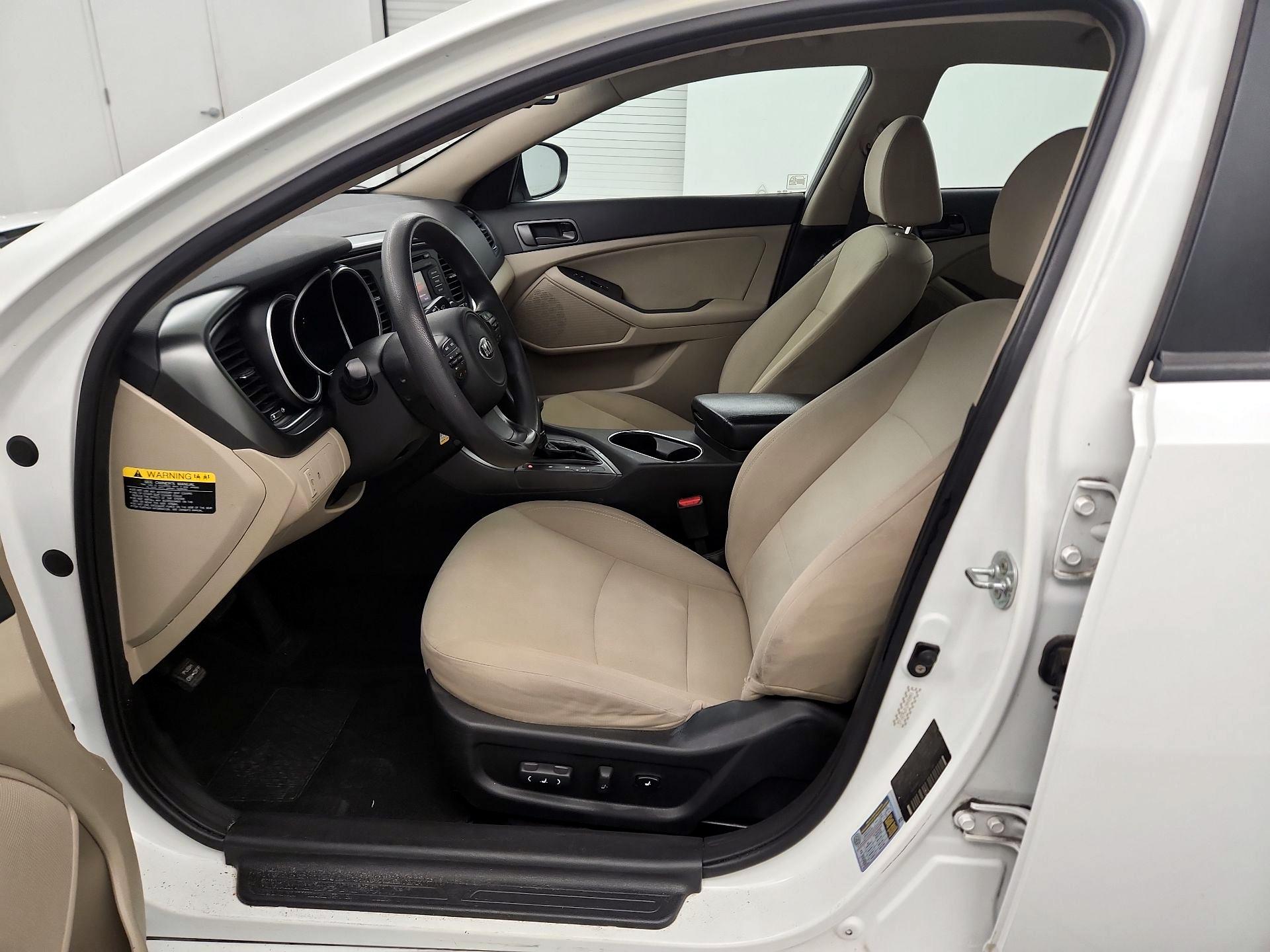 Thumbnail: 2015 Kia Optima - 9