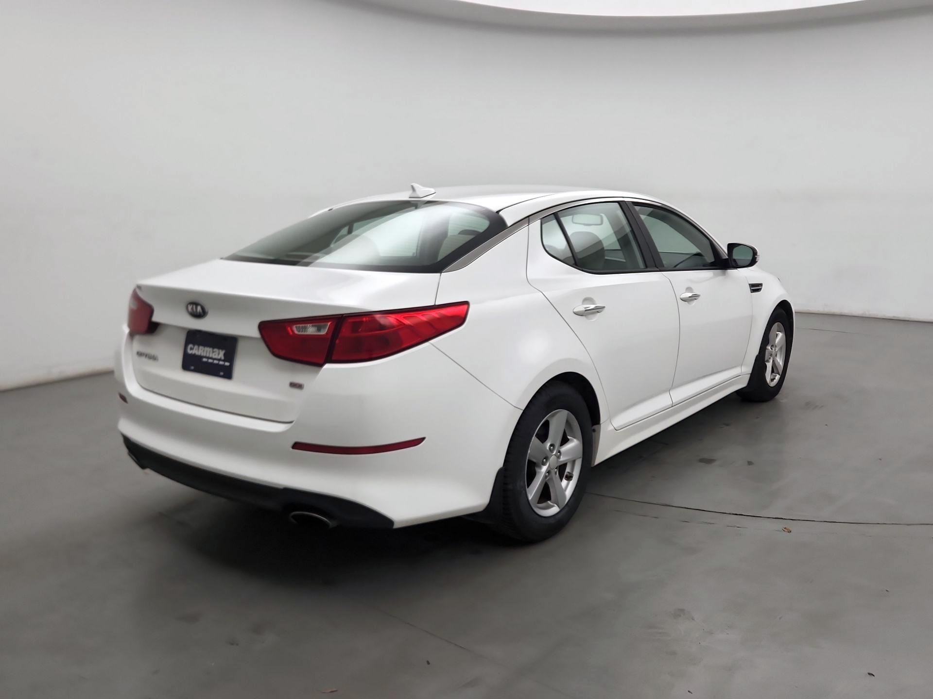 Thumbnail: 2015 Kia Optima - 5