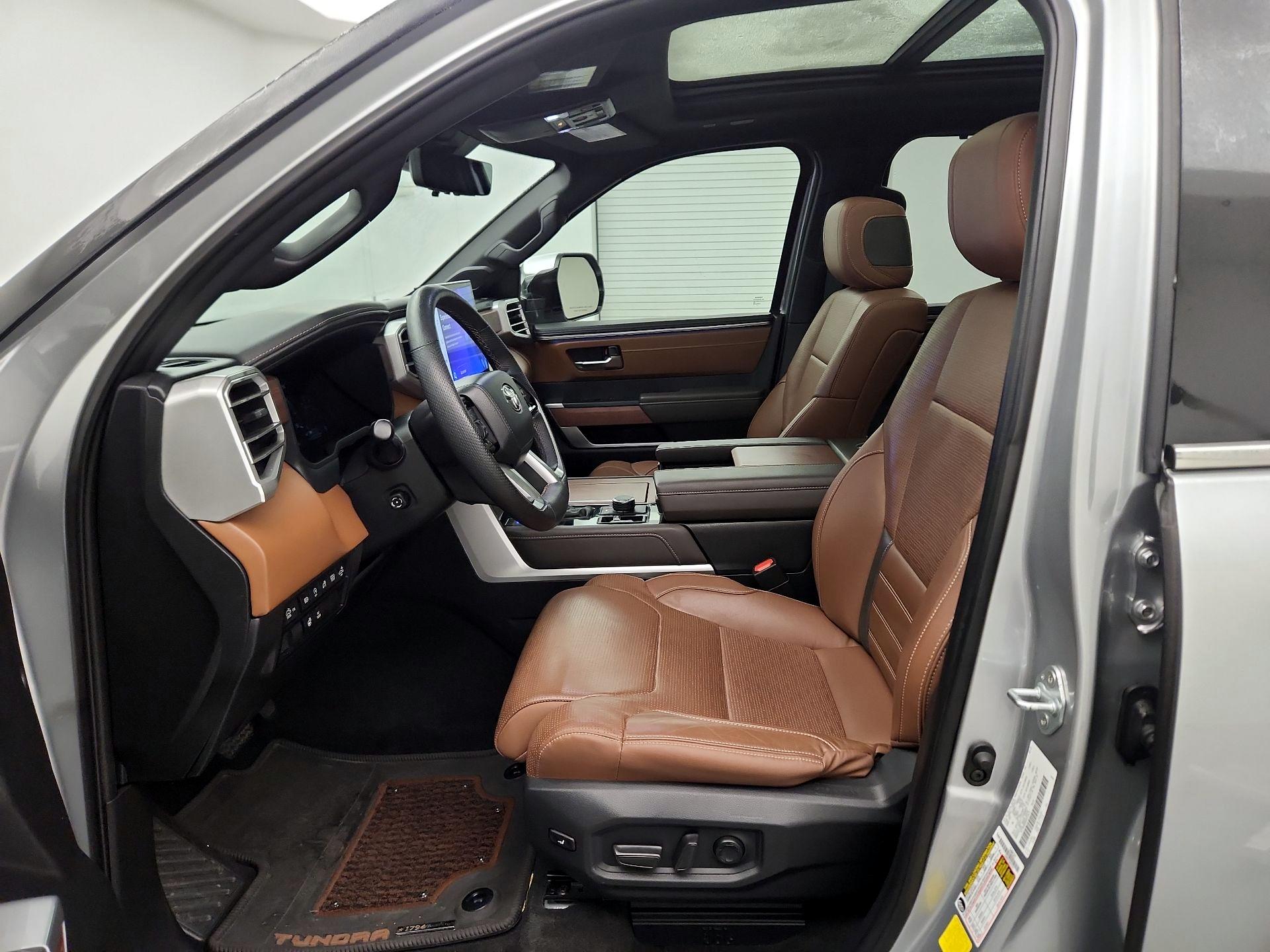 Thumbnail: 2022 Toyota Tundra - 11