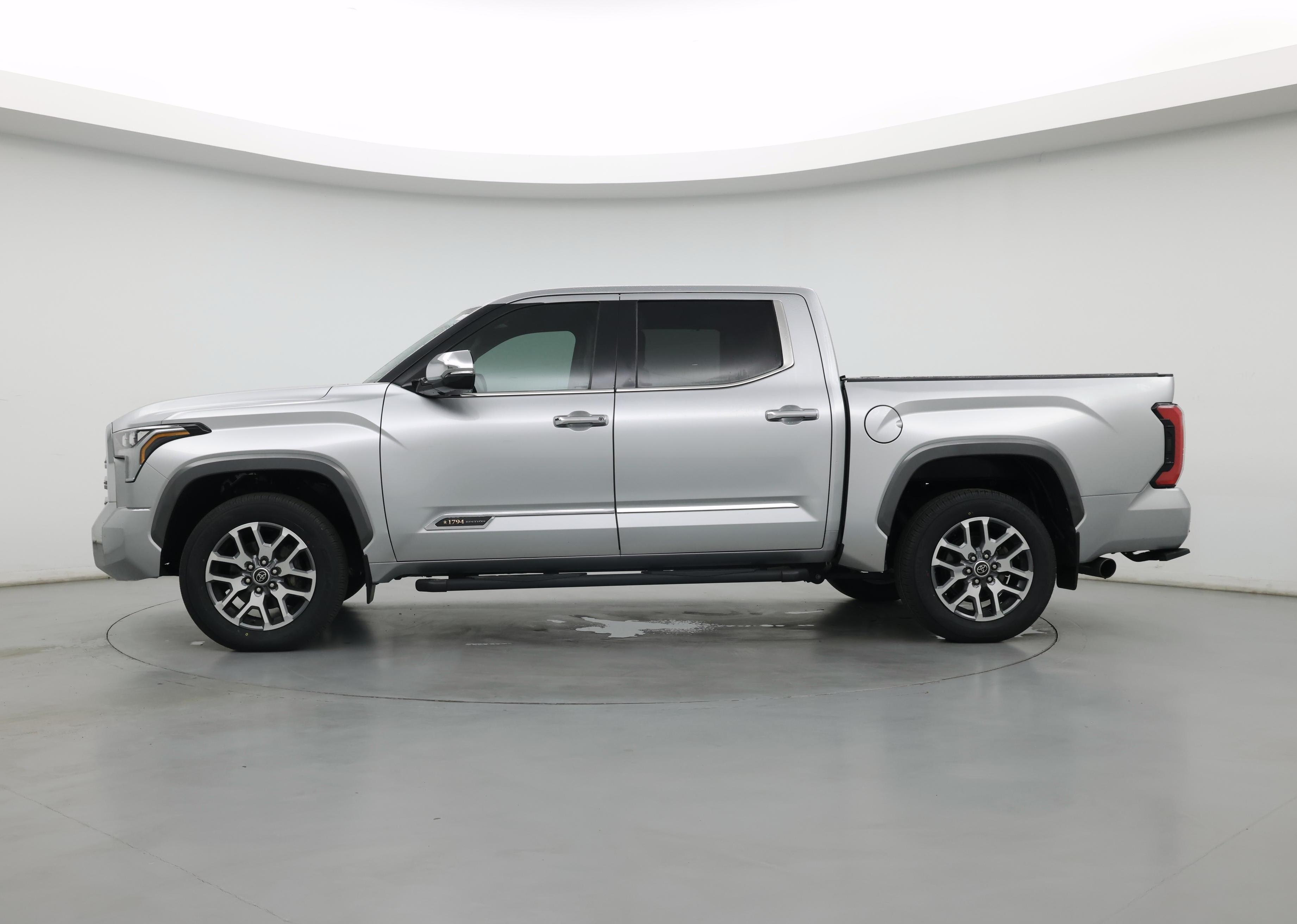 Thumbnail: 2022 Toyota Tundra - 3